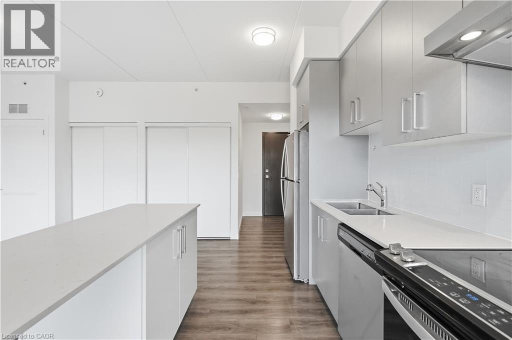 #1302 15 QUEEN Street S - 19