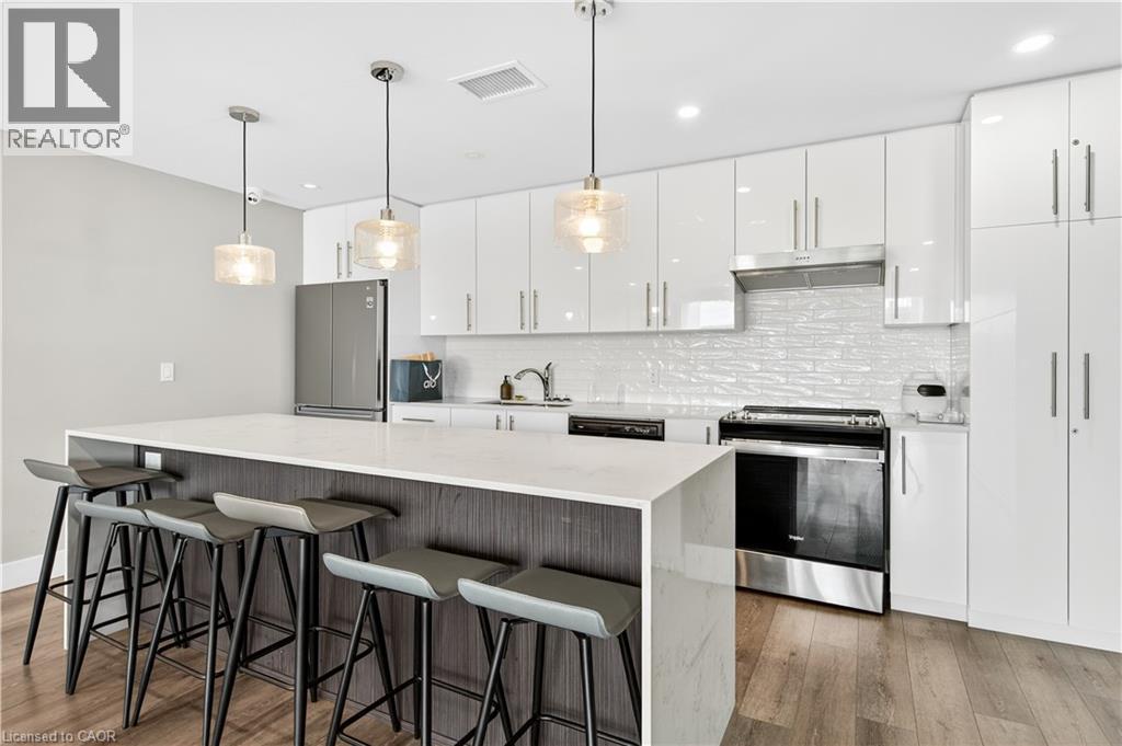 #1302 15 QUEEN Street S - 38