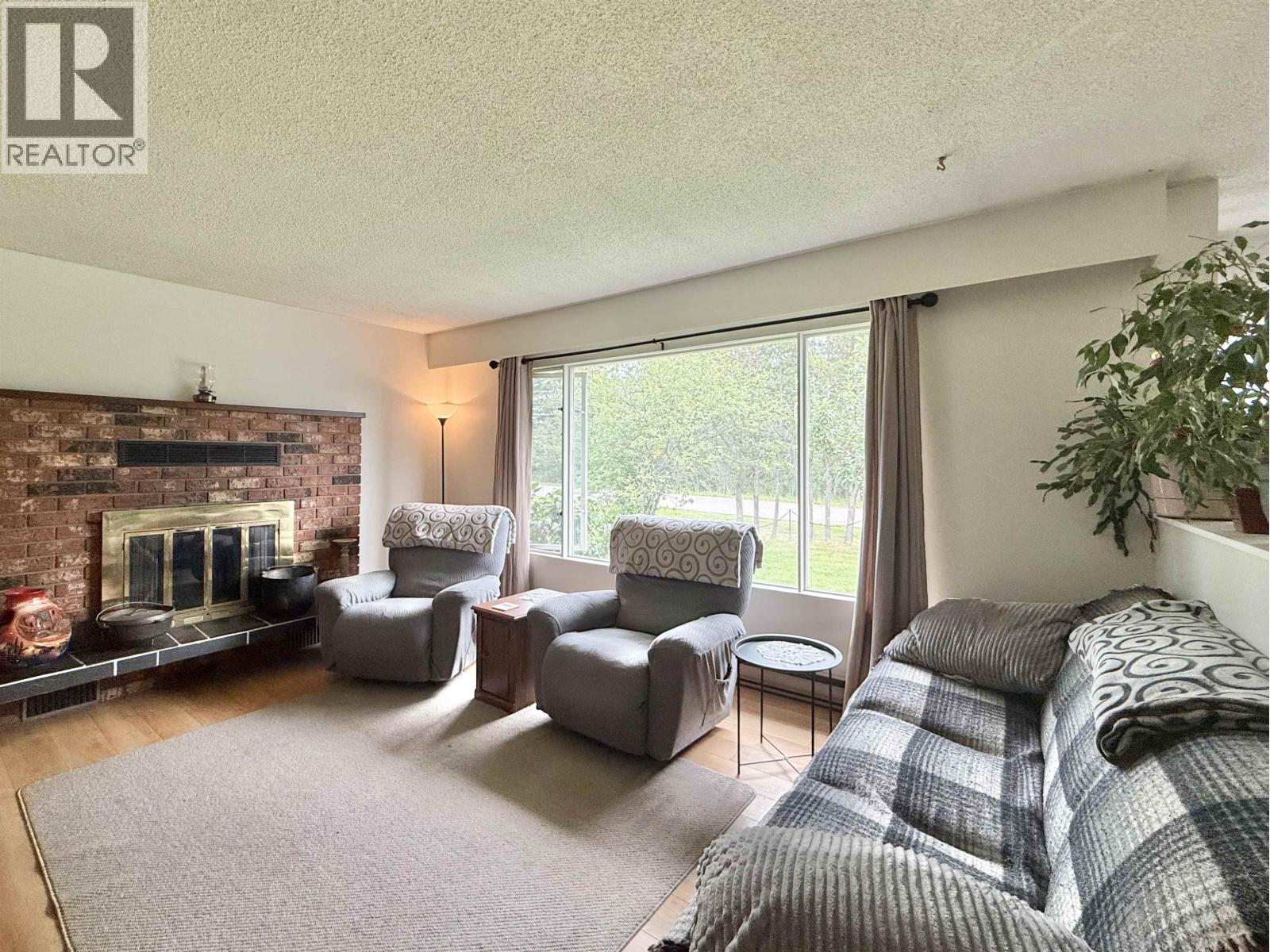 3049 CAMPBELL AVENUE - 20