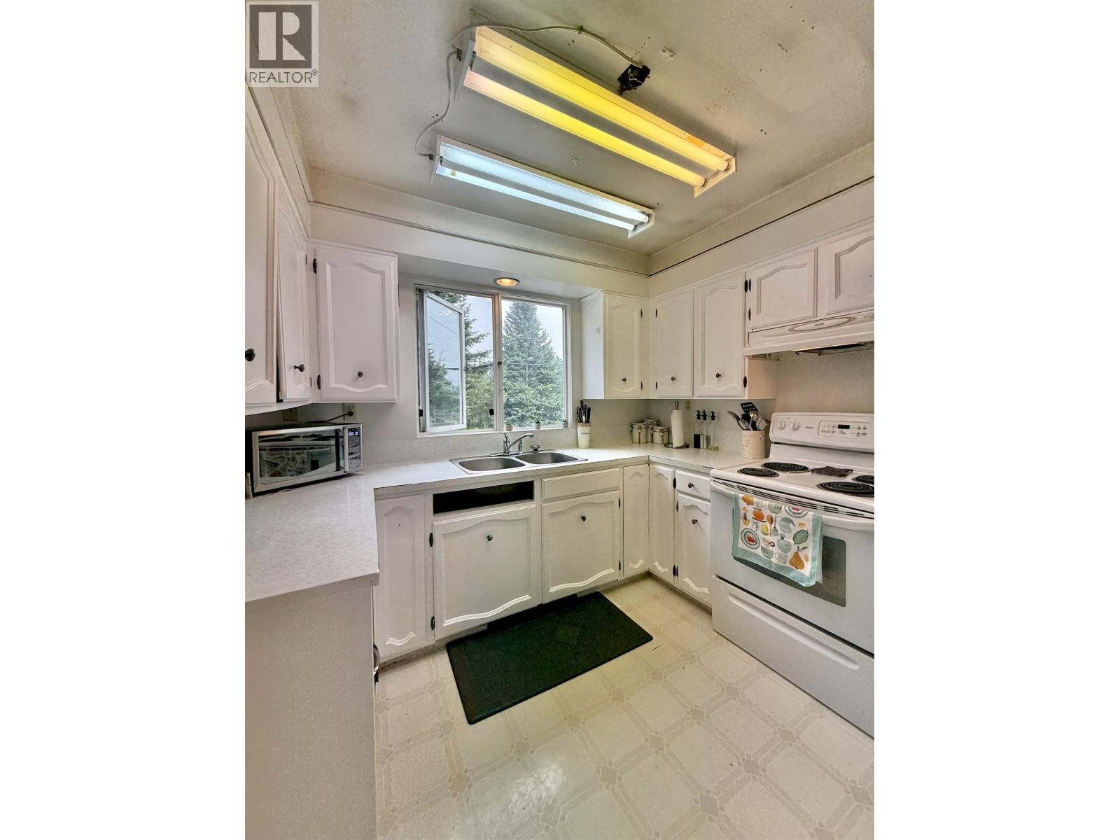 3049 CAMPBELL AVENUE - Image 14