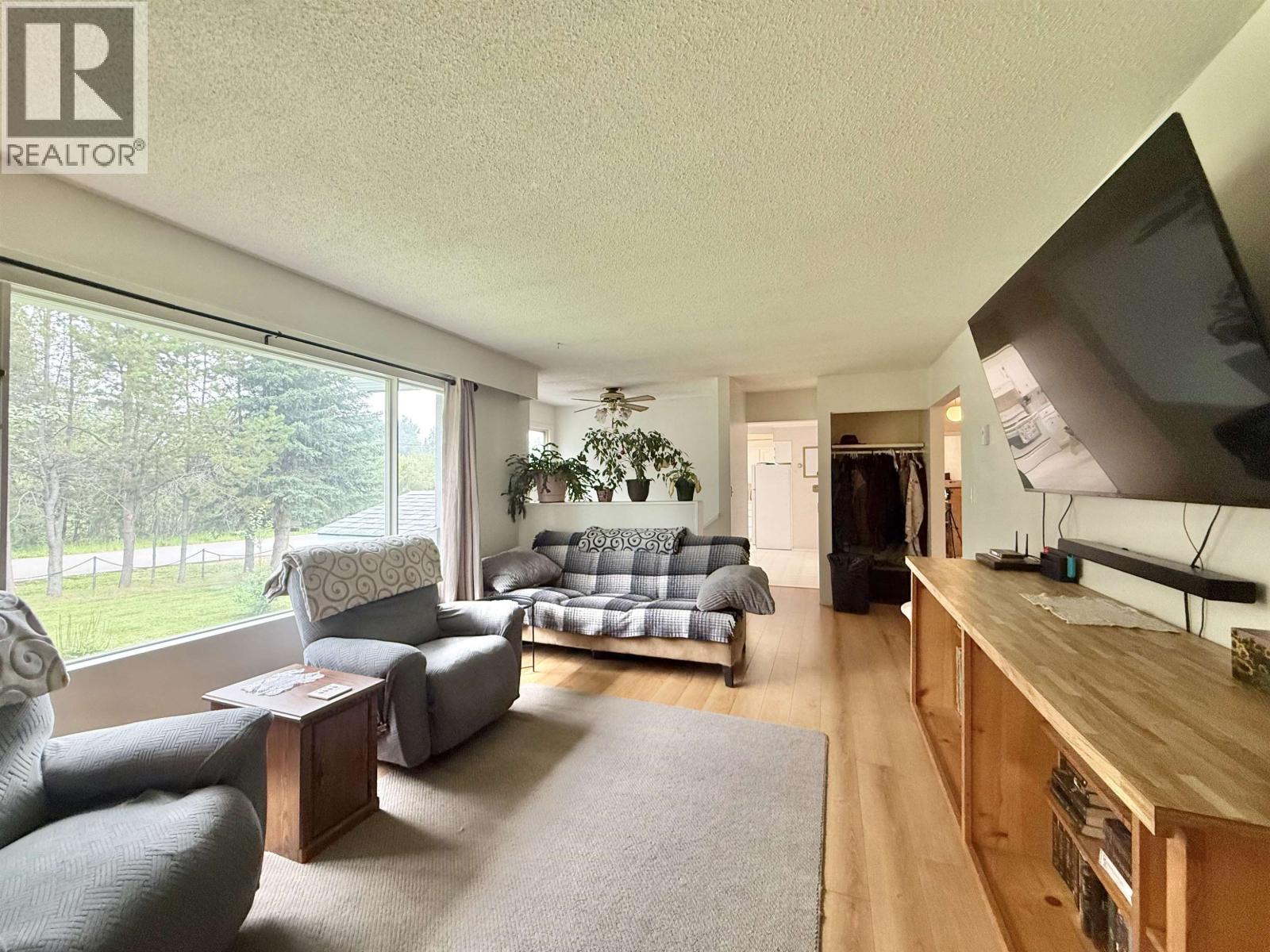 3049 CAMPBELL AVENUE - Image 19