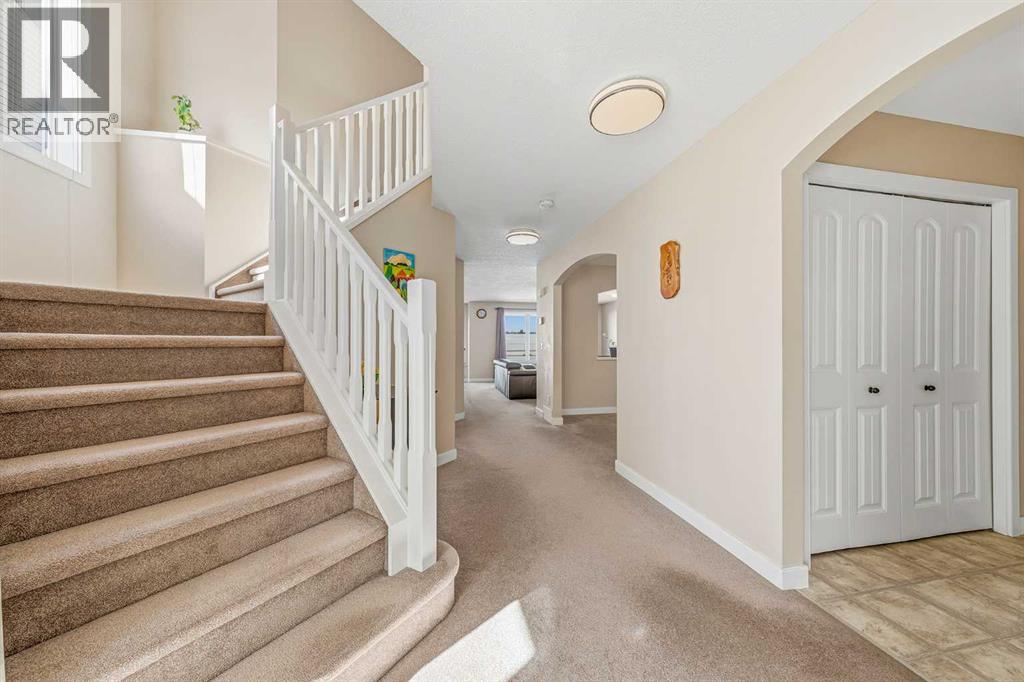 91 Bridlecrest Street SW, Bridlewood, Calgary photo 2