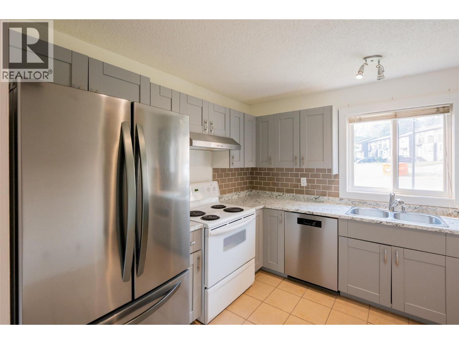 #17 1605 Summit Drive - Image 15