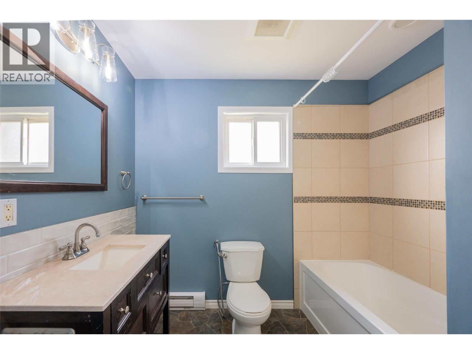 #17 1605 Summit Drive - Image 30