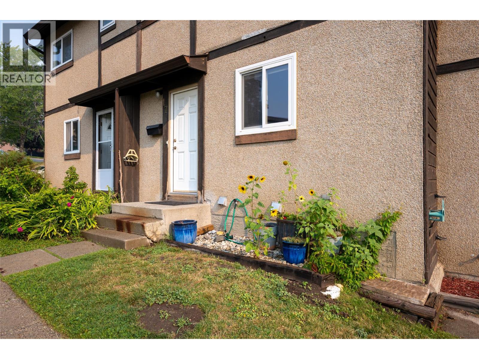 #17 1605 Summit Drive - Image 5