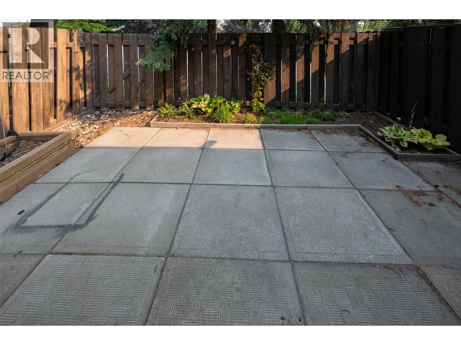 #17 1605 Summit Drive - Image 6