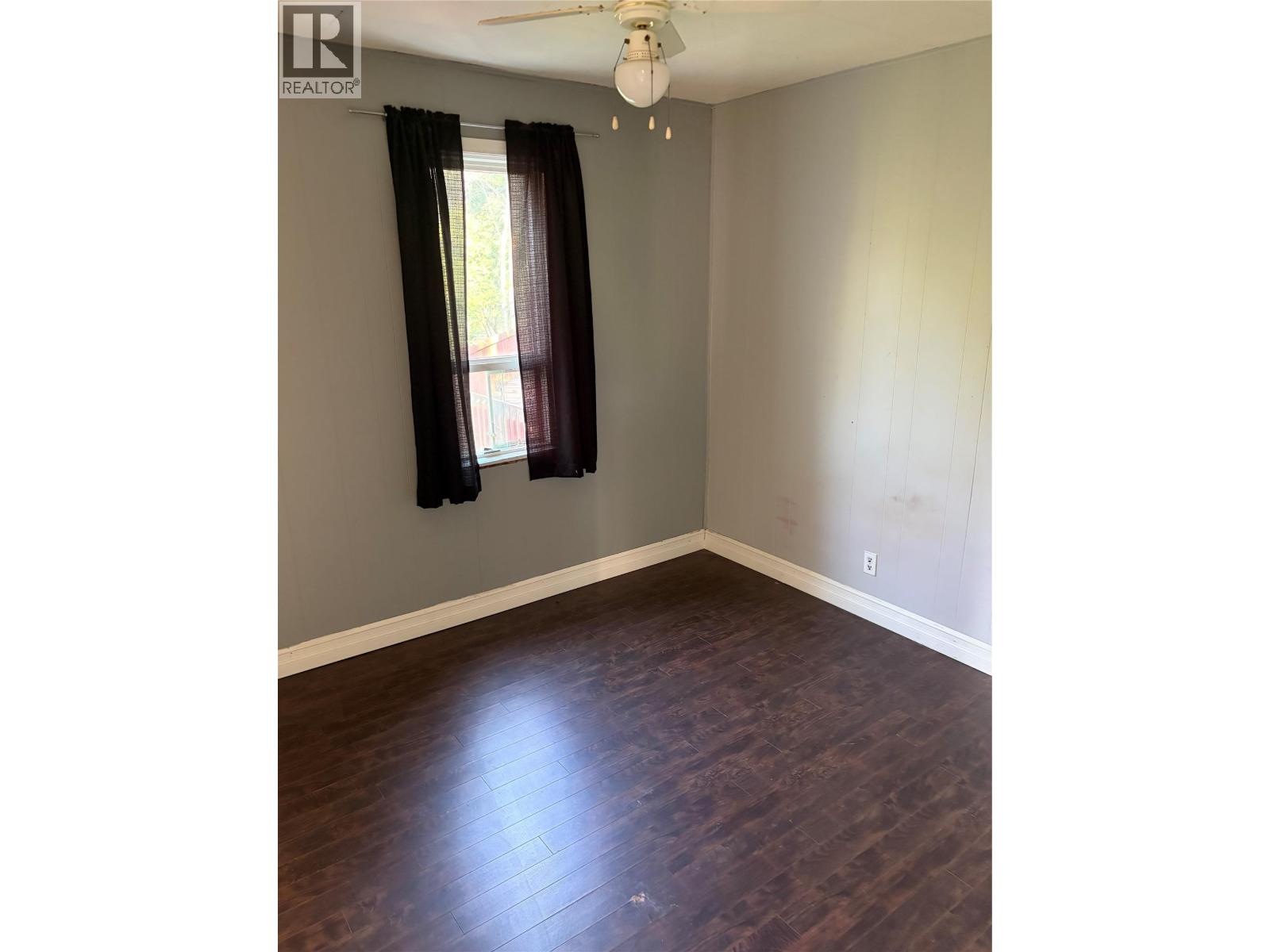 626 Hendry Street - 10