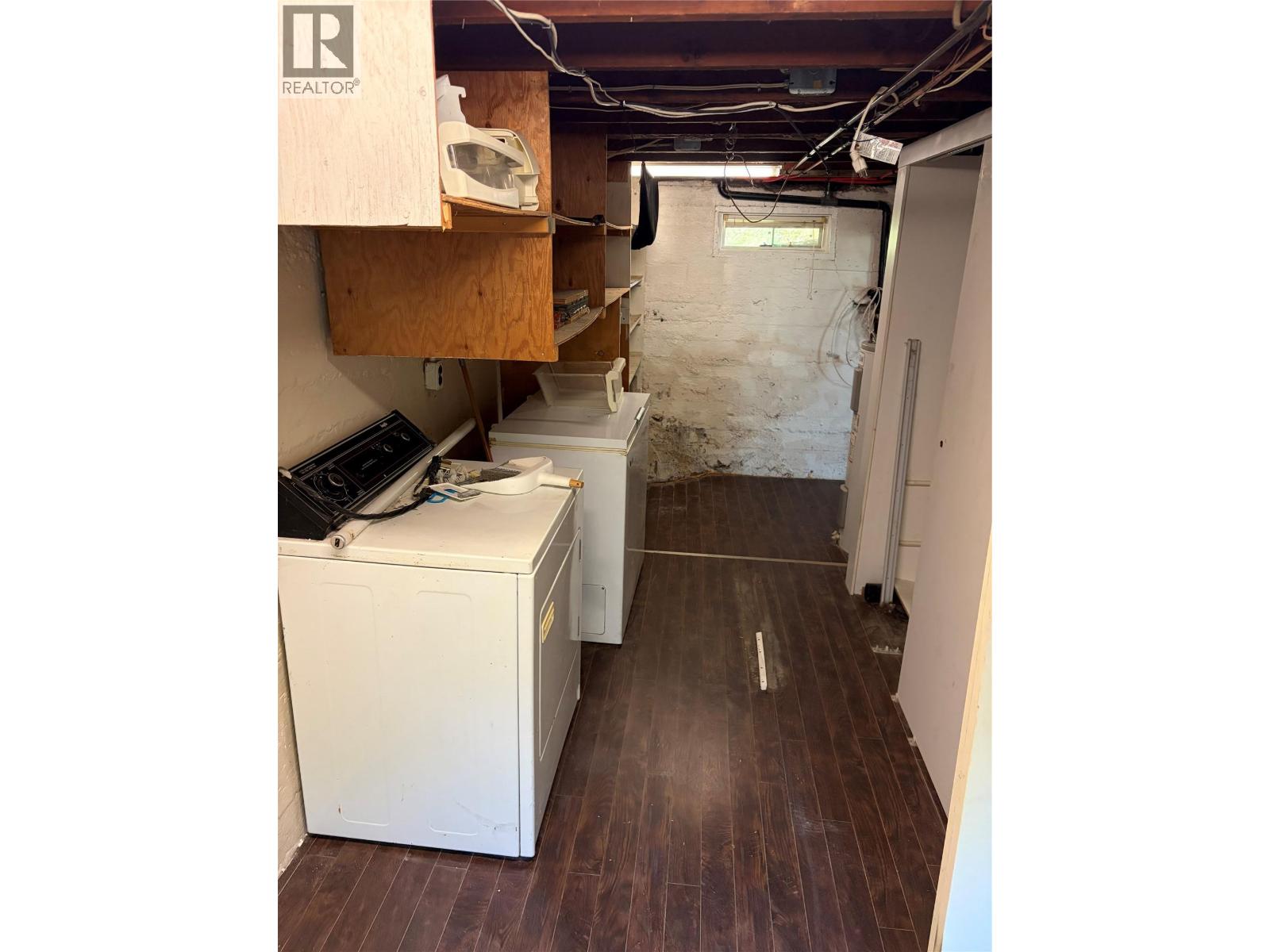 626 Hendry Street - 19