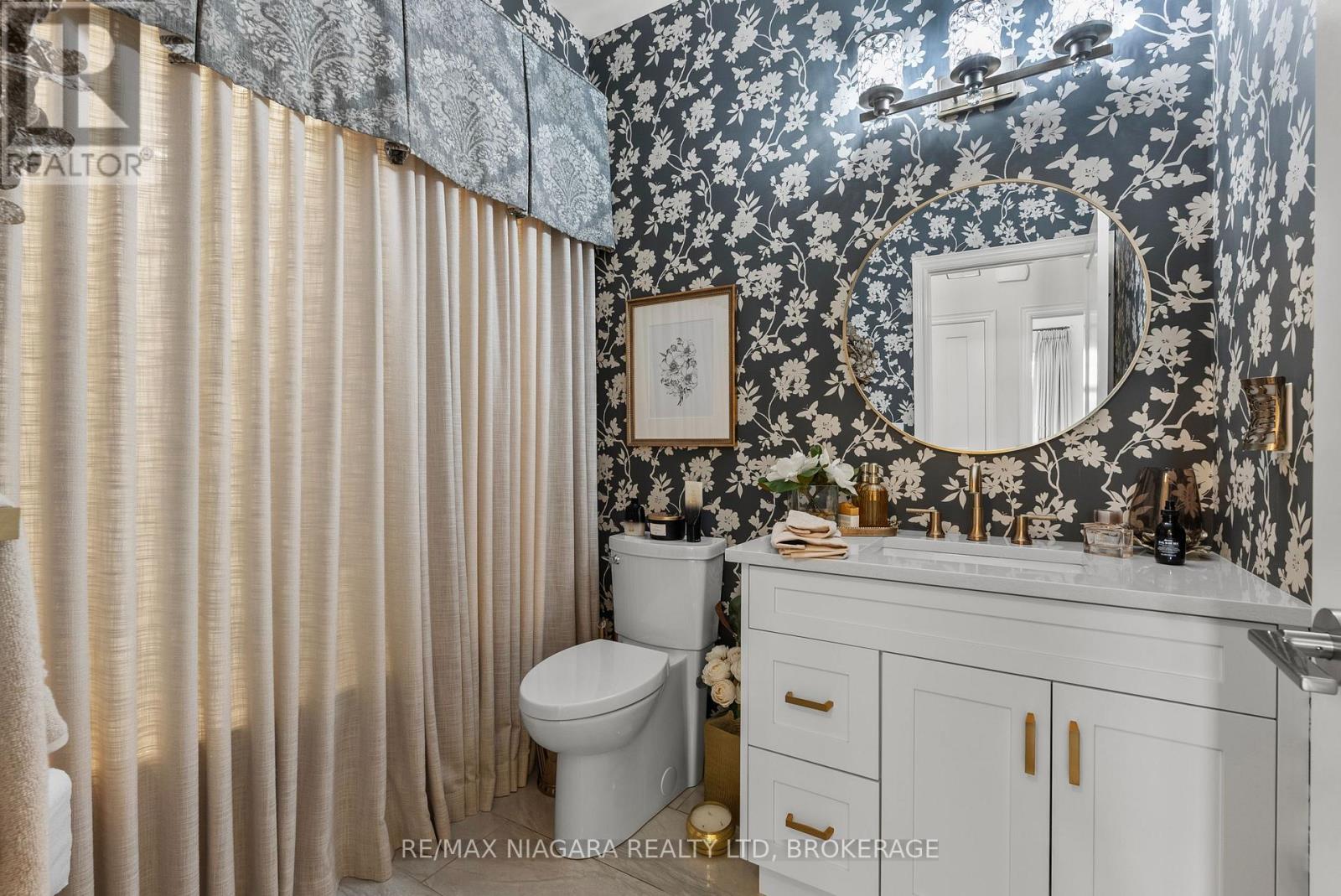 #32 154 PORT ROBINSON ROAD - Image 19