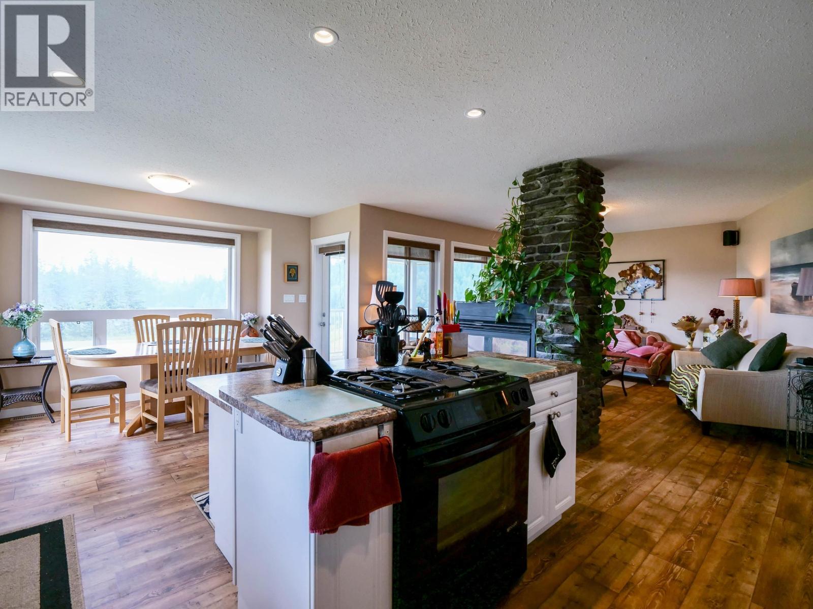 798 RUTTAN ROAD - 8