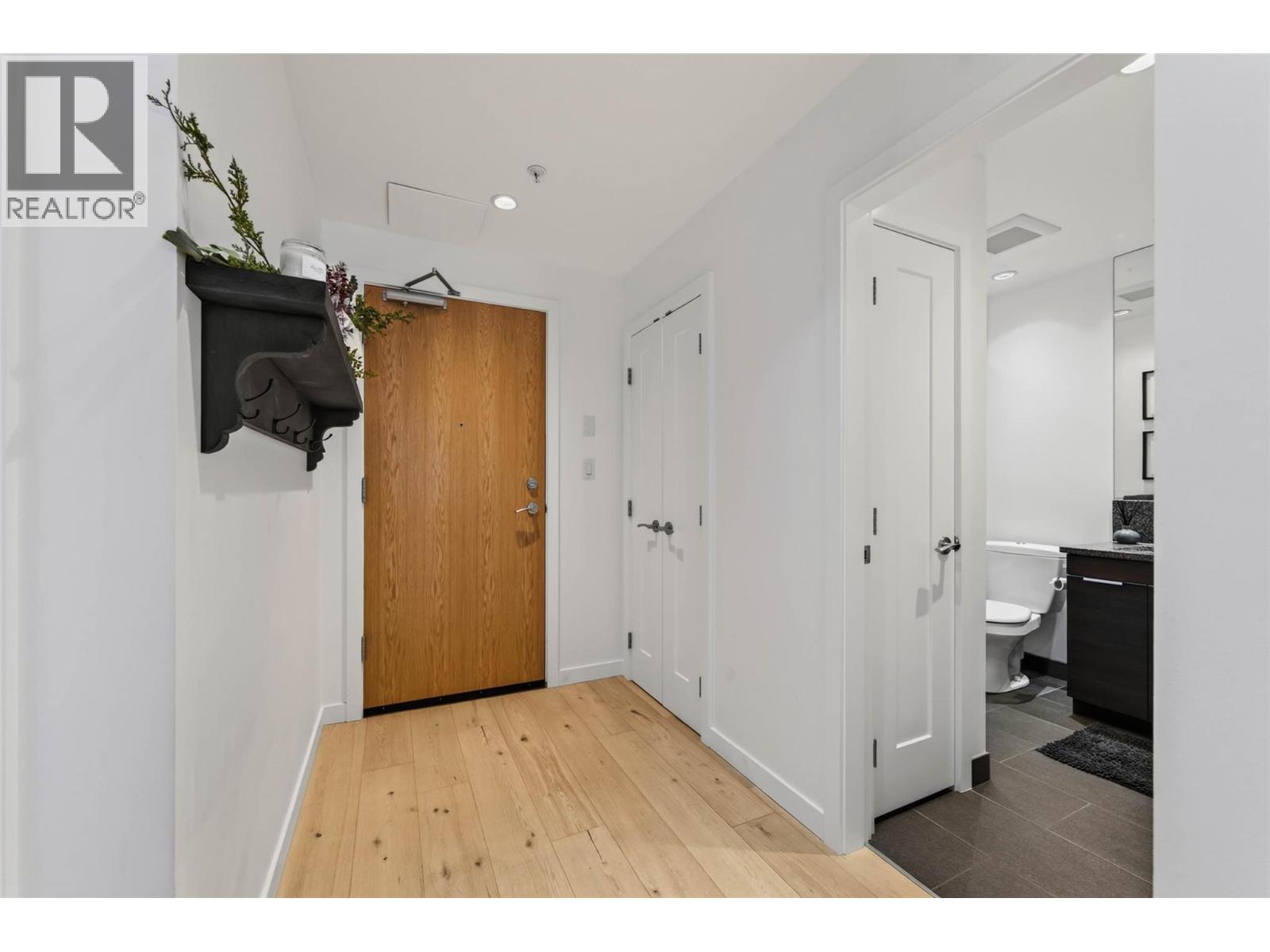 #215 710 Vernon Street - 42