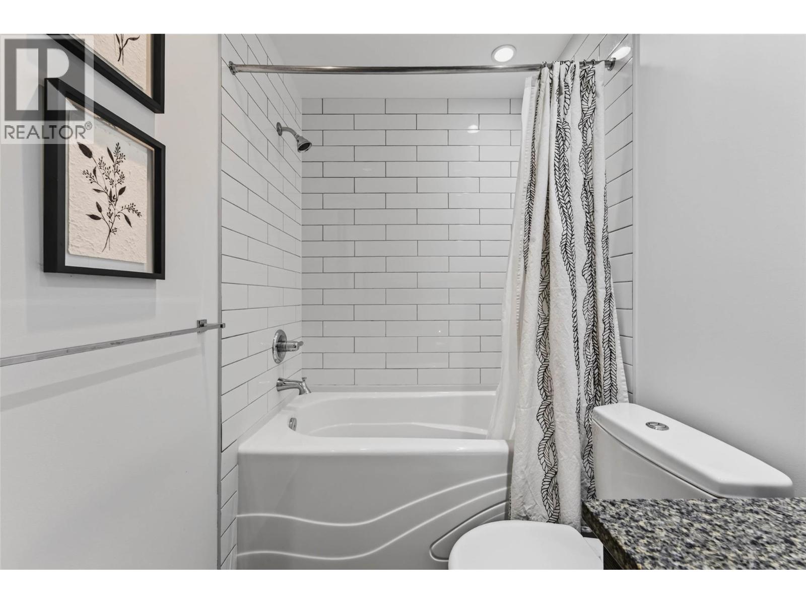 #215 710 Vernon Street - 36