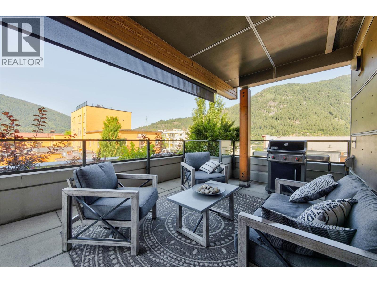 #215 710 Vernon Street - 45