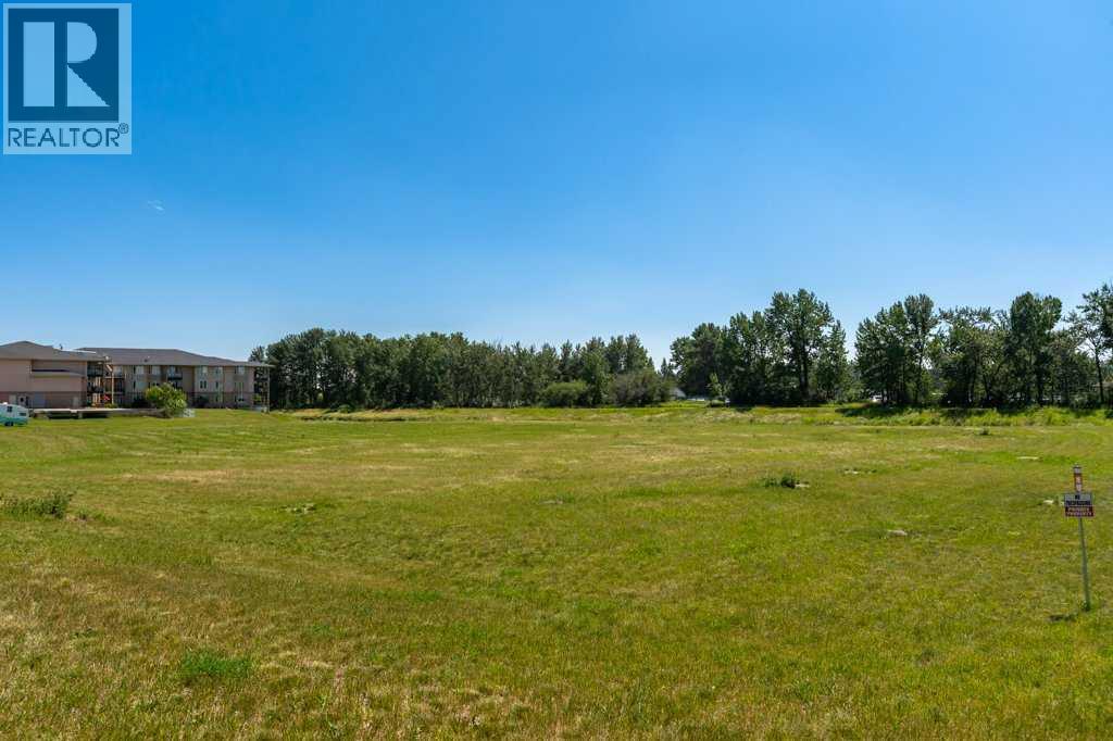 604 7 Street NW - 25
