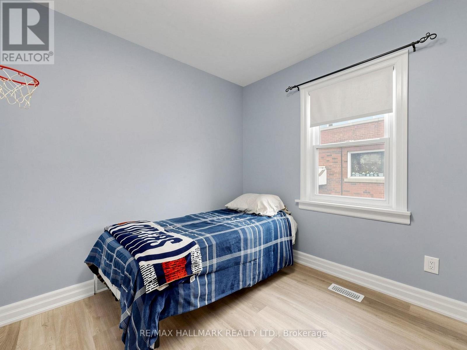 777 RITSON ROAD S - 12
