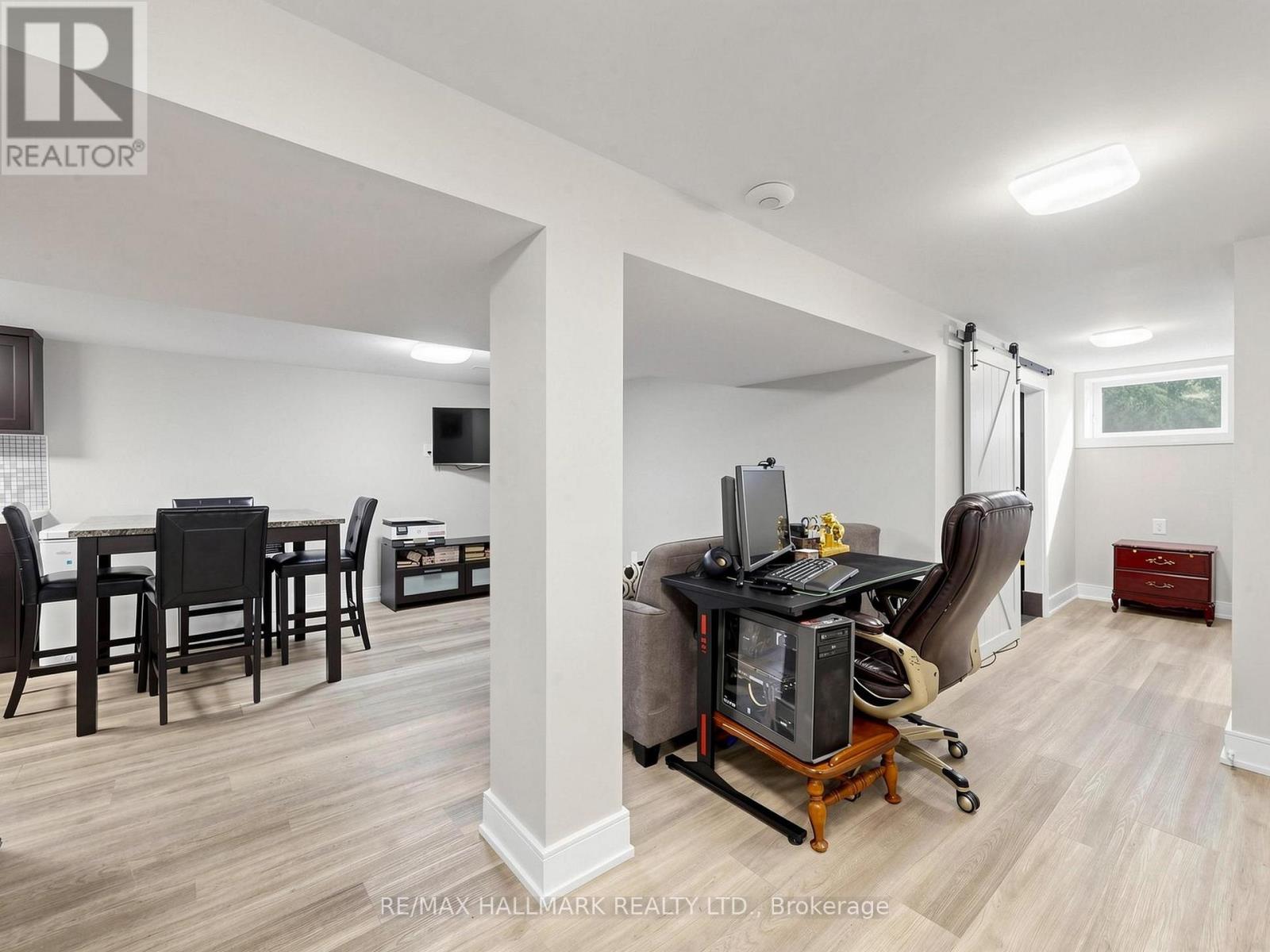 777 RITSON ROAD S - 23