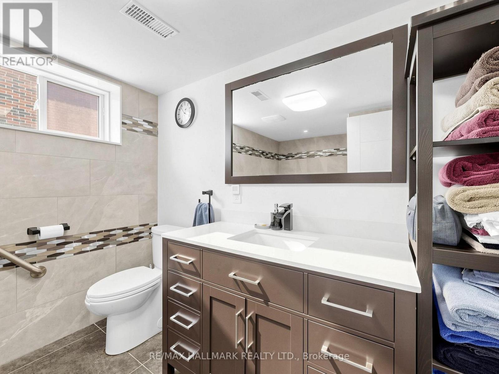 777 RITSON ROAD S - 26