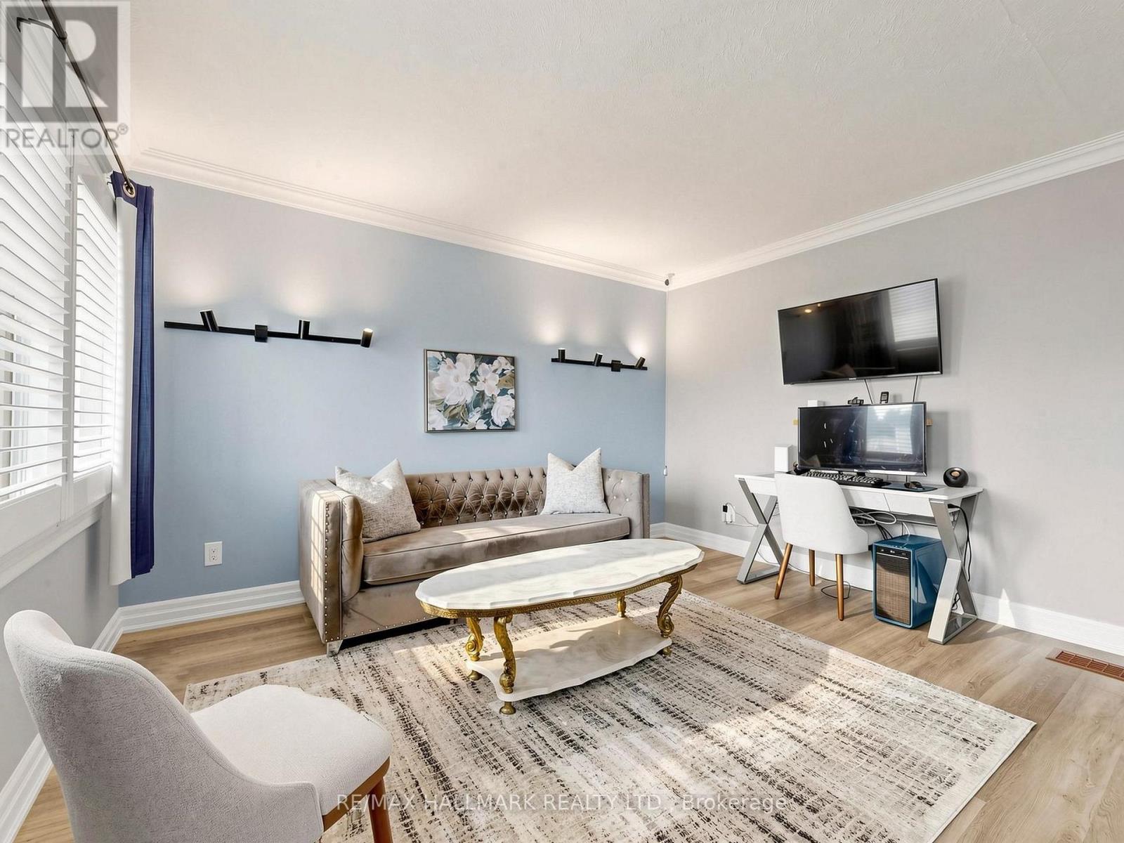 777 RITSON ROAD S - 4