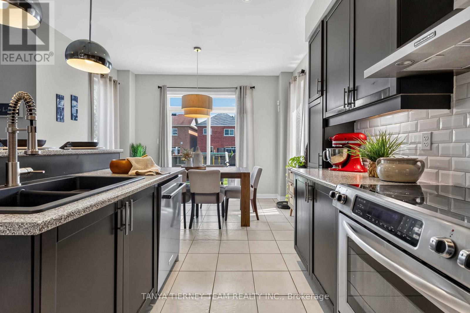 53 CHISWICK AVENUE - Image 22