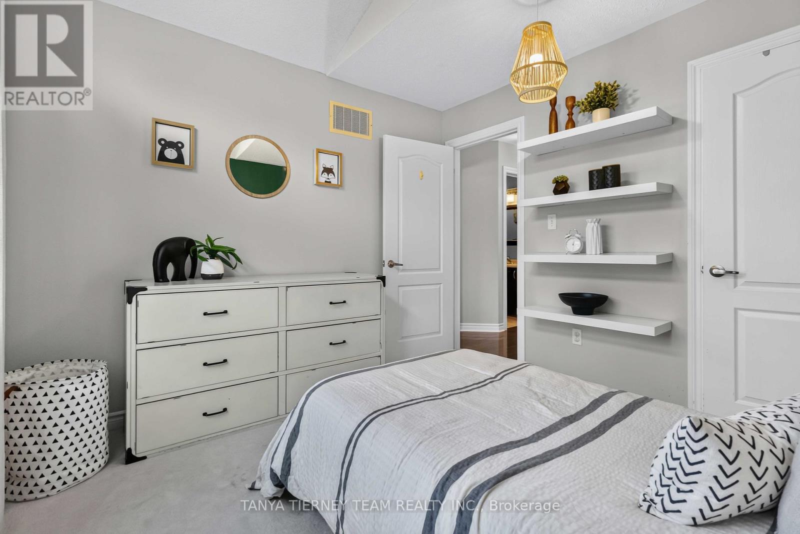 53 CHISWICK AVENUE - Image 35