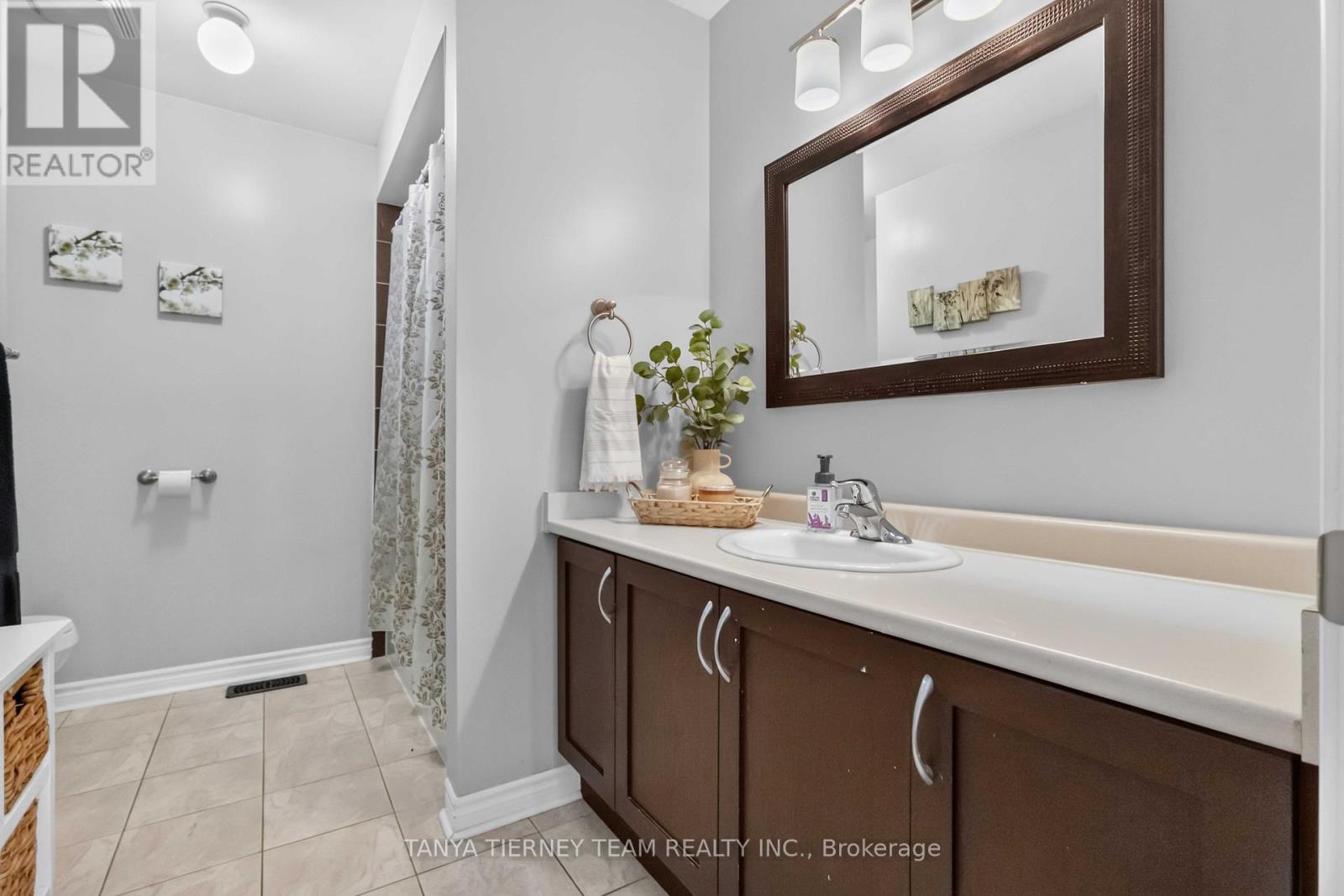 53 CHISWICK AVENUE - Image 37