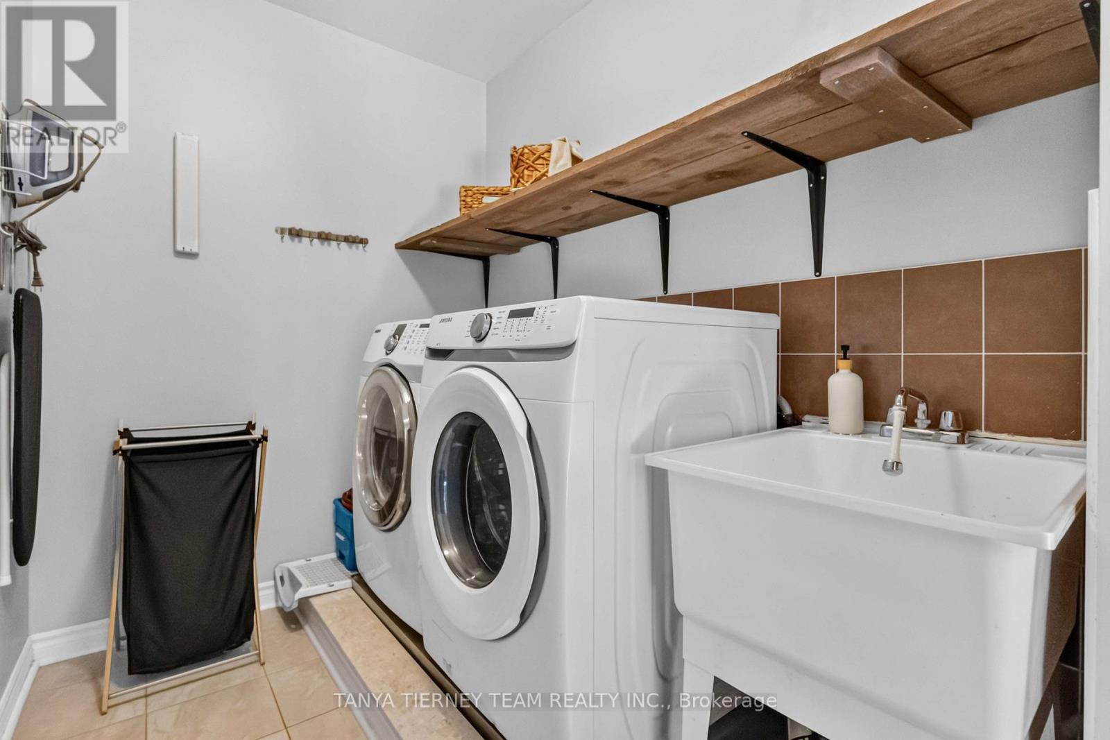 53 CHISWICK AVENUE - Image 38