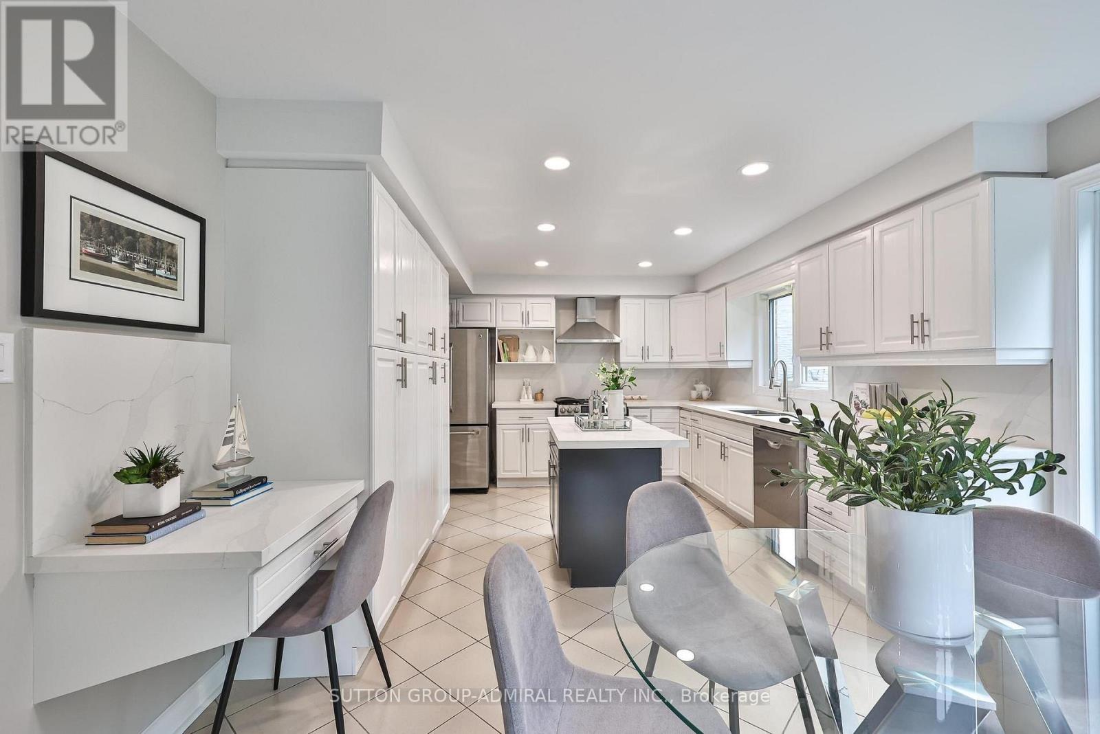 27 GREEN ACRES ROAD - 13