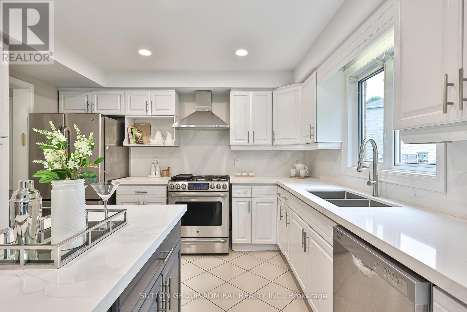 27 GREEN ACRES ROAD - 16