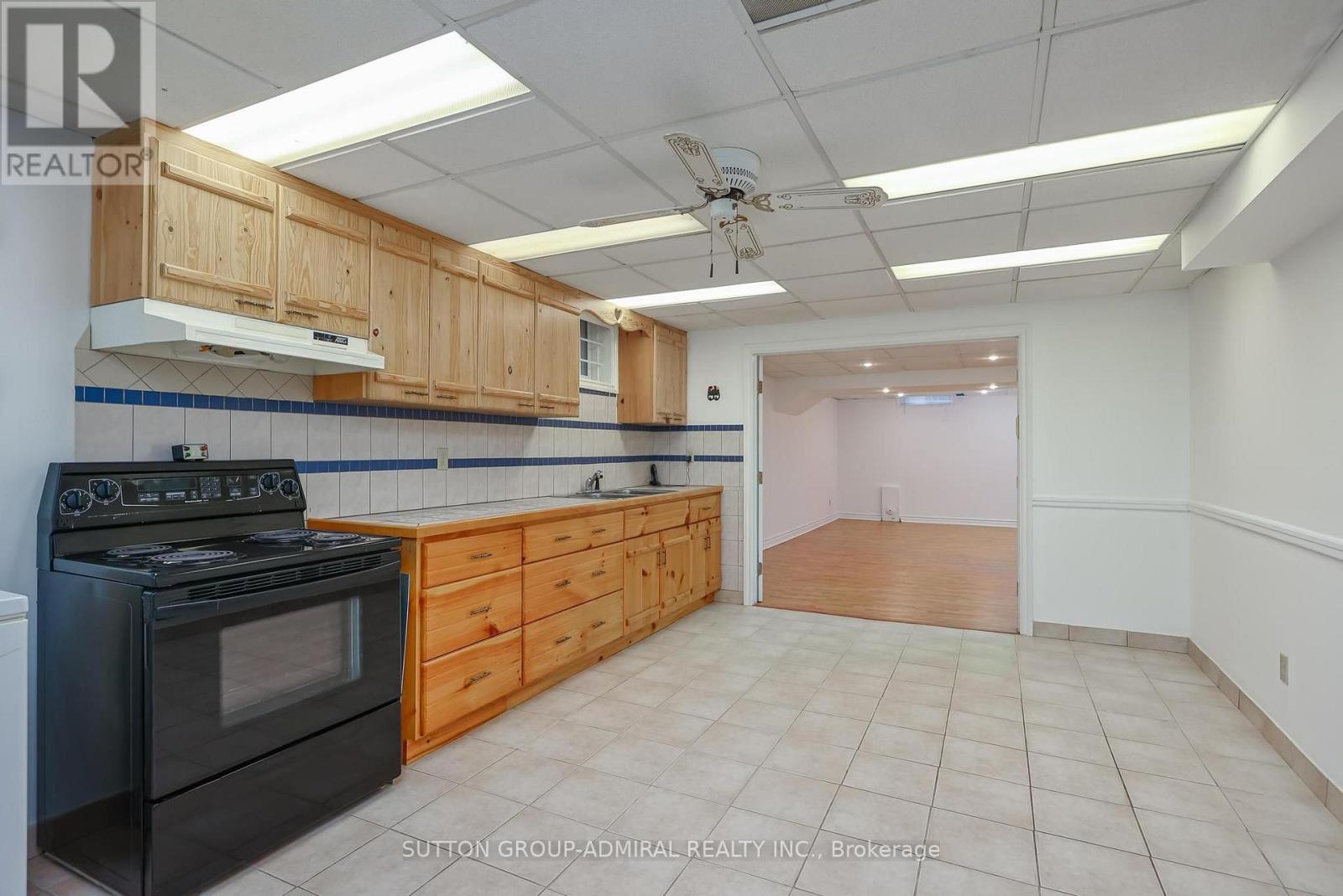 27 GREEN ACRES ROAD - 37