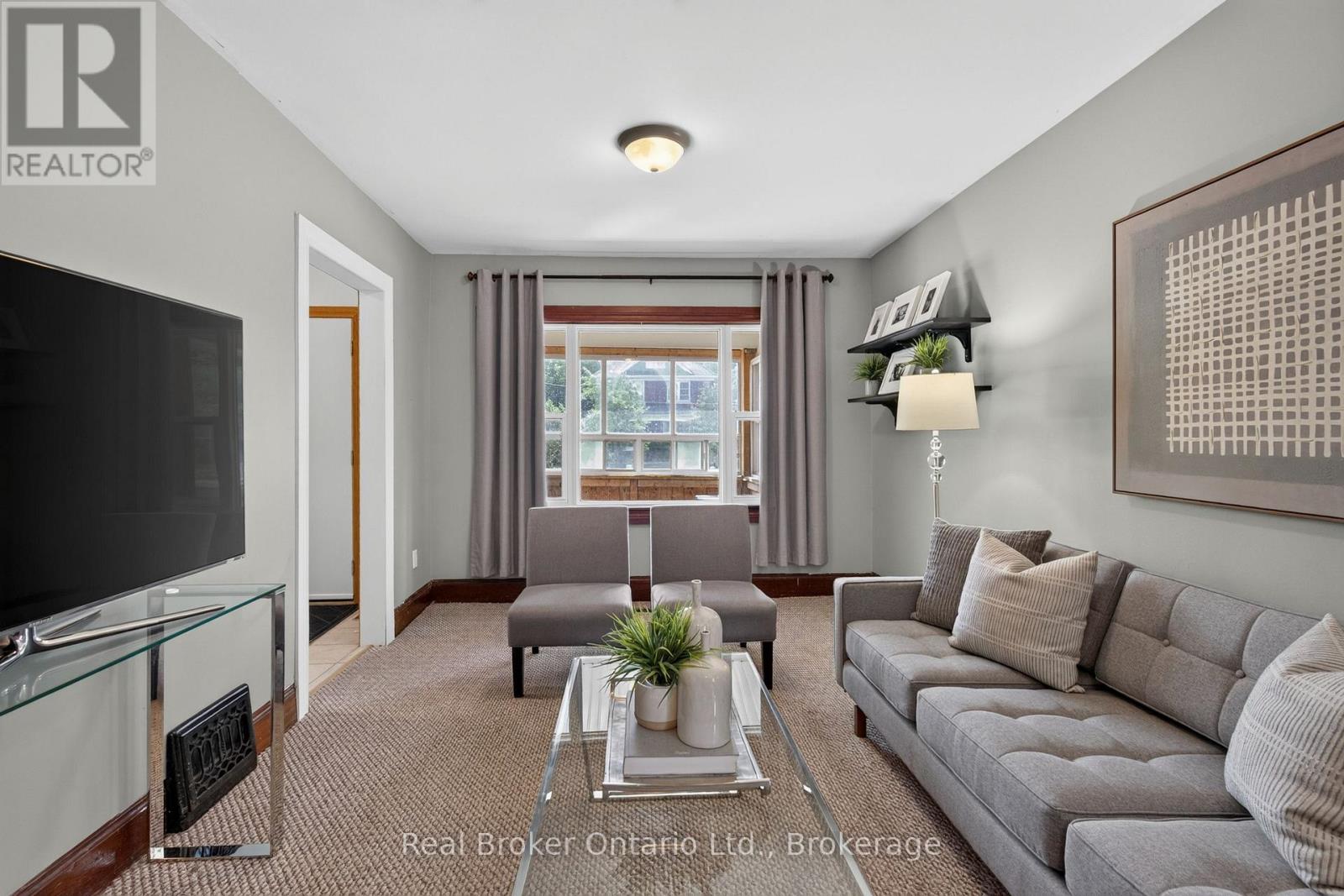 2 HERLAN AVENUE - 12