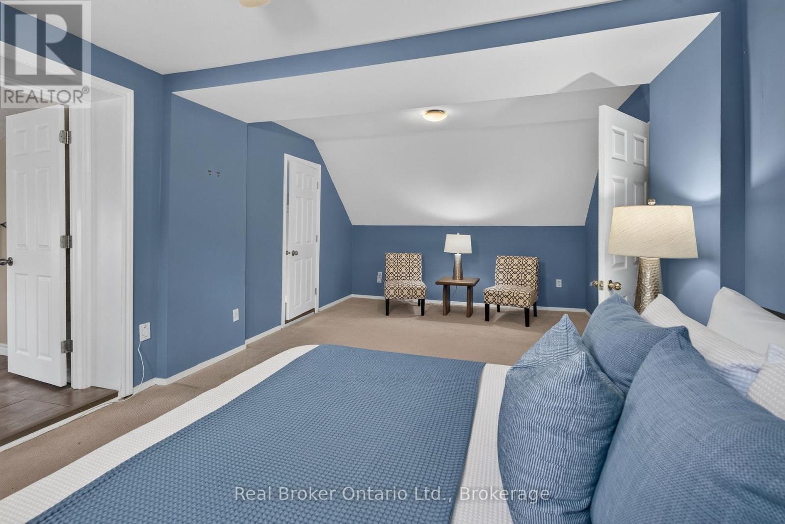 2 HERLAN AVENUE - 23