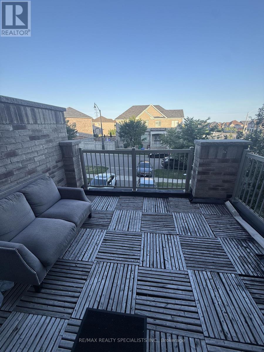 54 CHESTERWOOD CRESCENT - 6