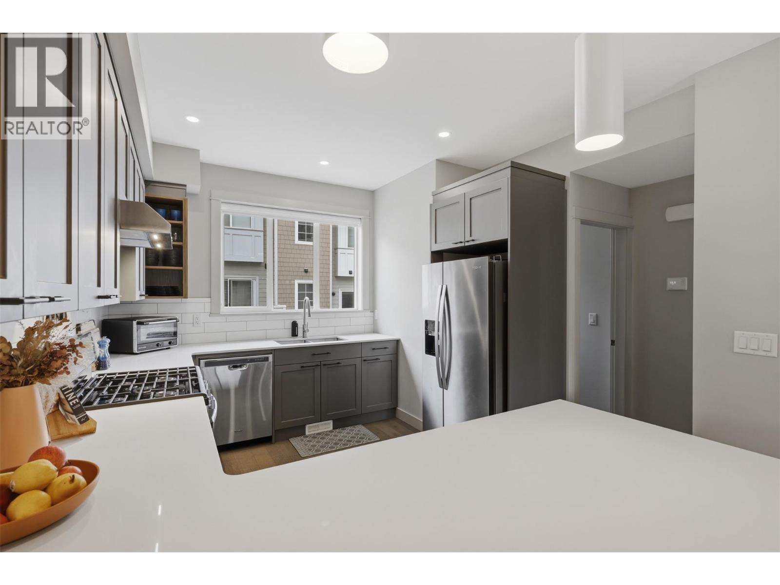 #118 1393 9TH Avenue - 7