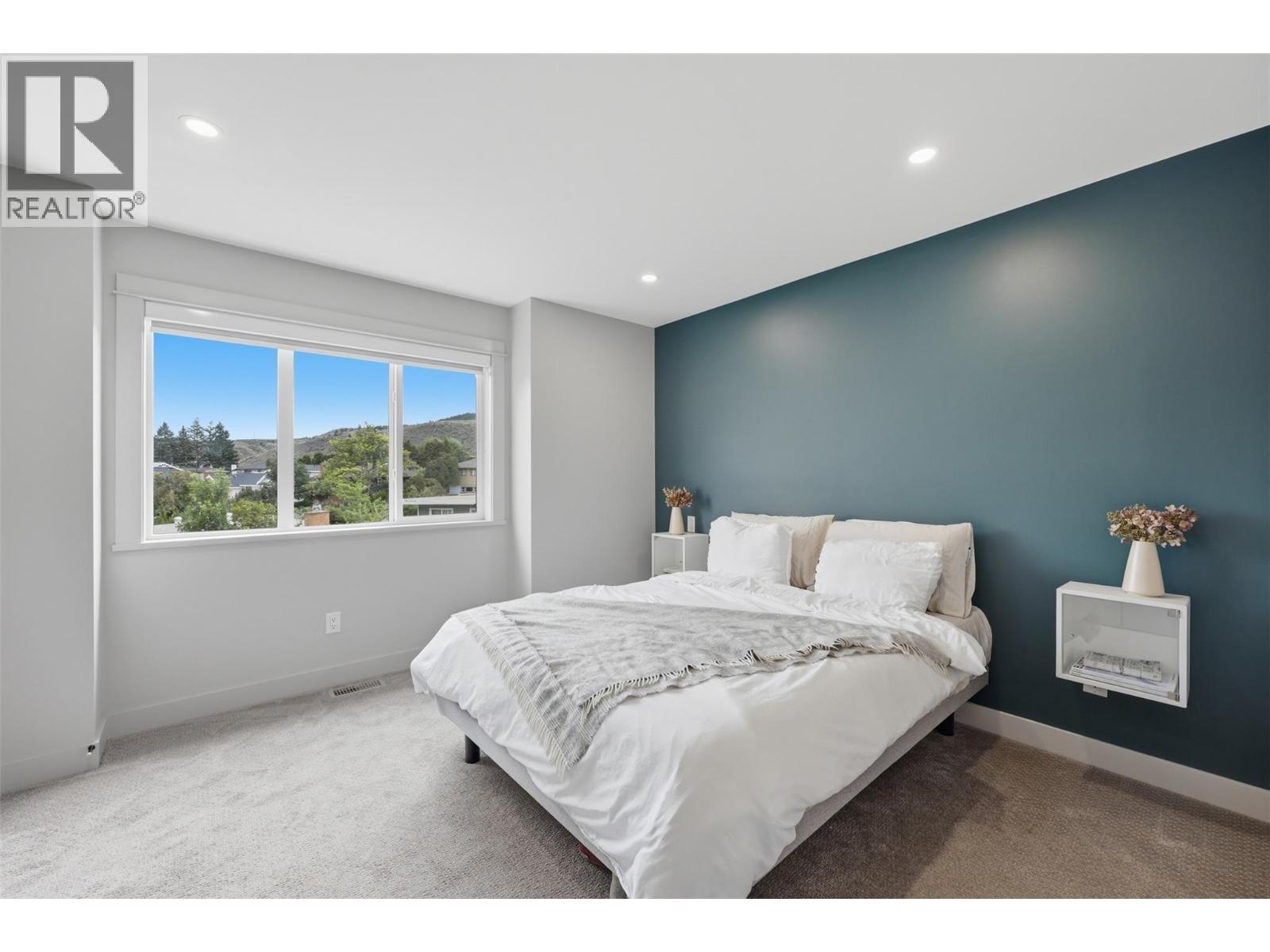 #118 1393 9TH Avenue - 16