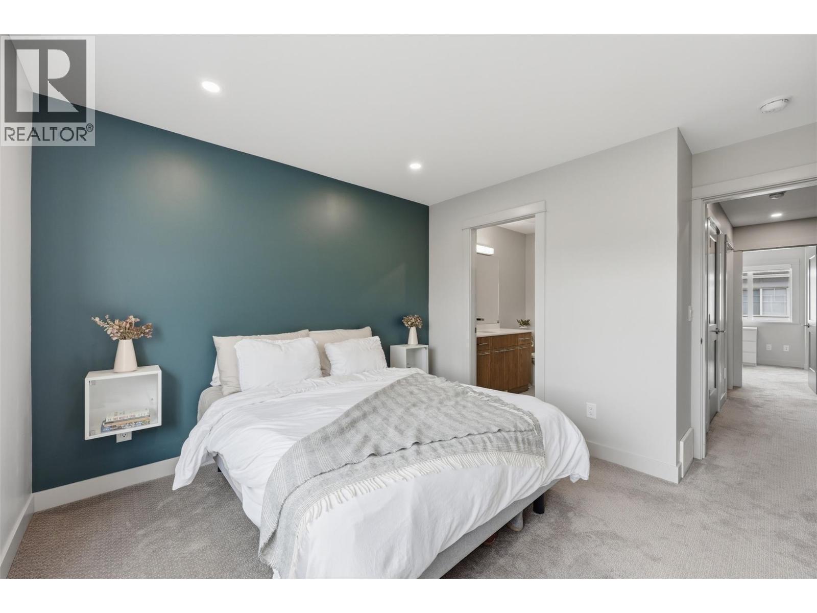 #118 1393 9TH Avenue - 17
