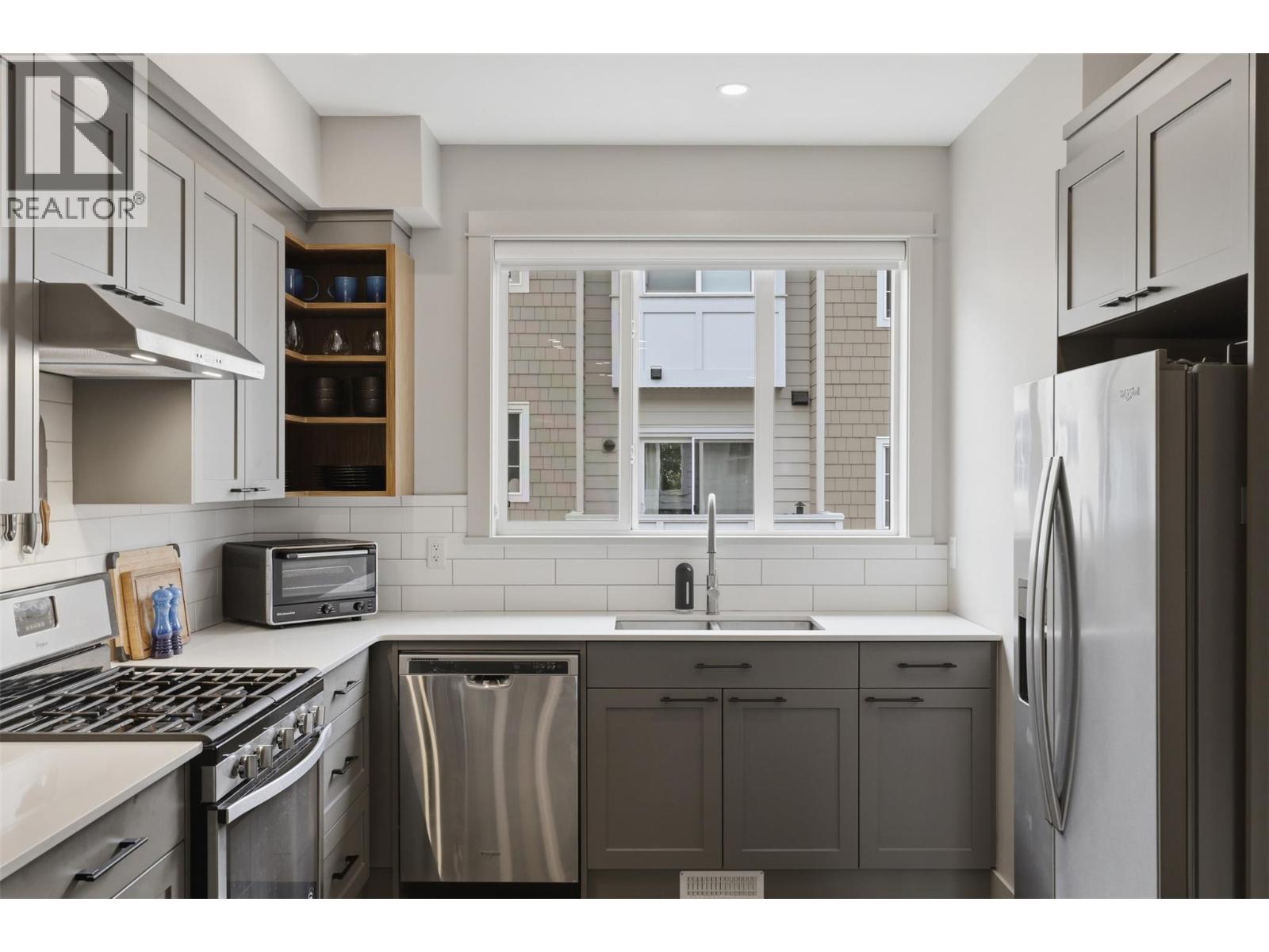 #118 1393 9TH Avenue - 5