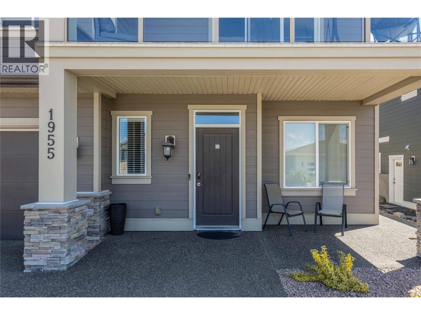 1955 Foxtail Terrace - 3