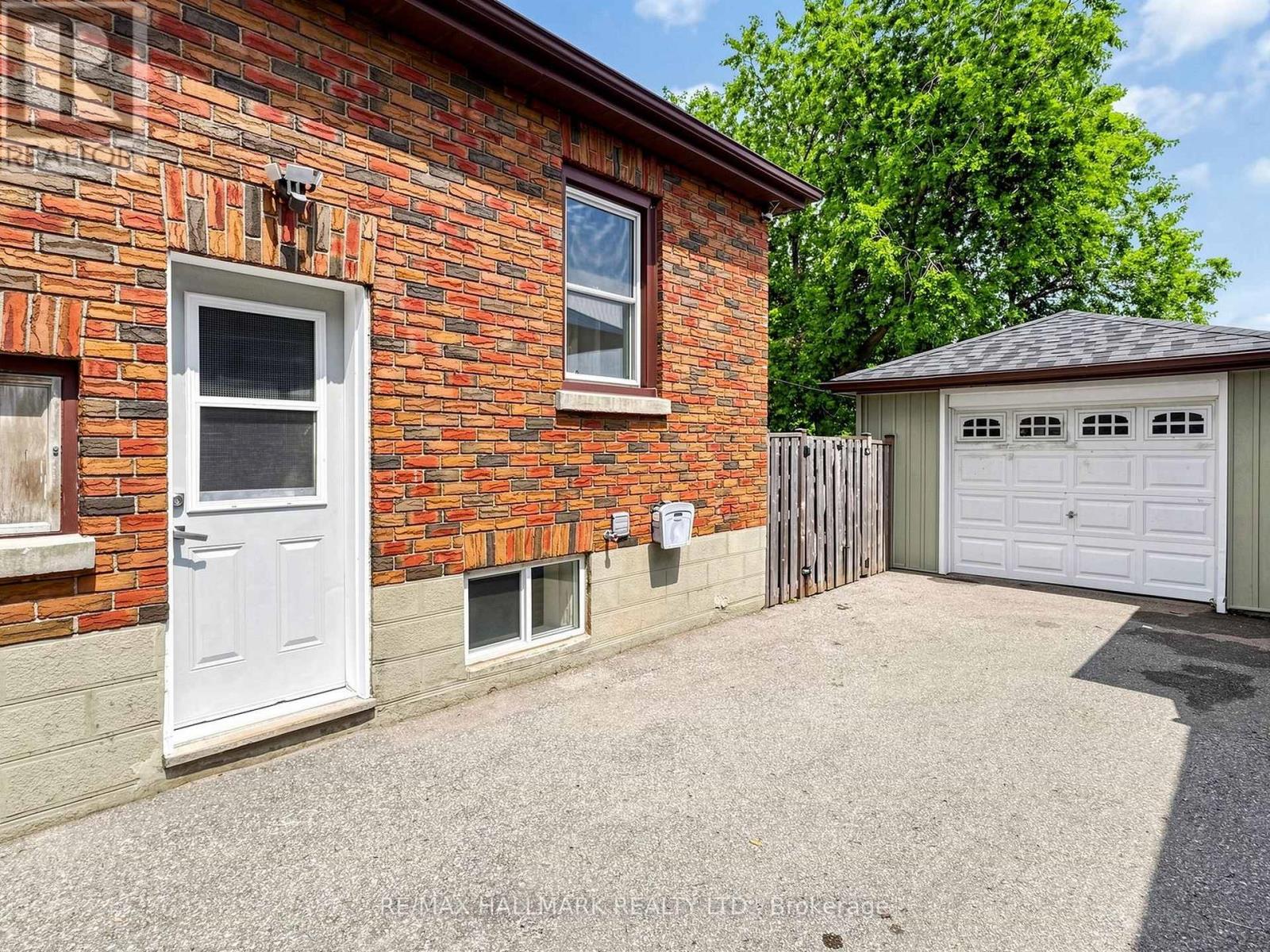 777 RITSON ROAD S - 30
