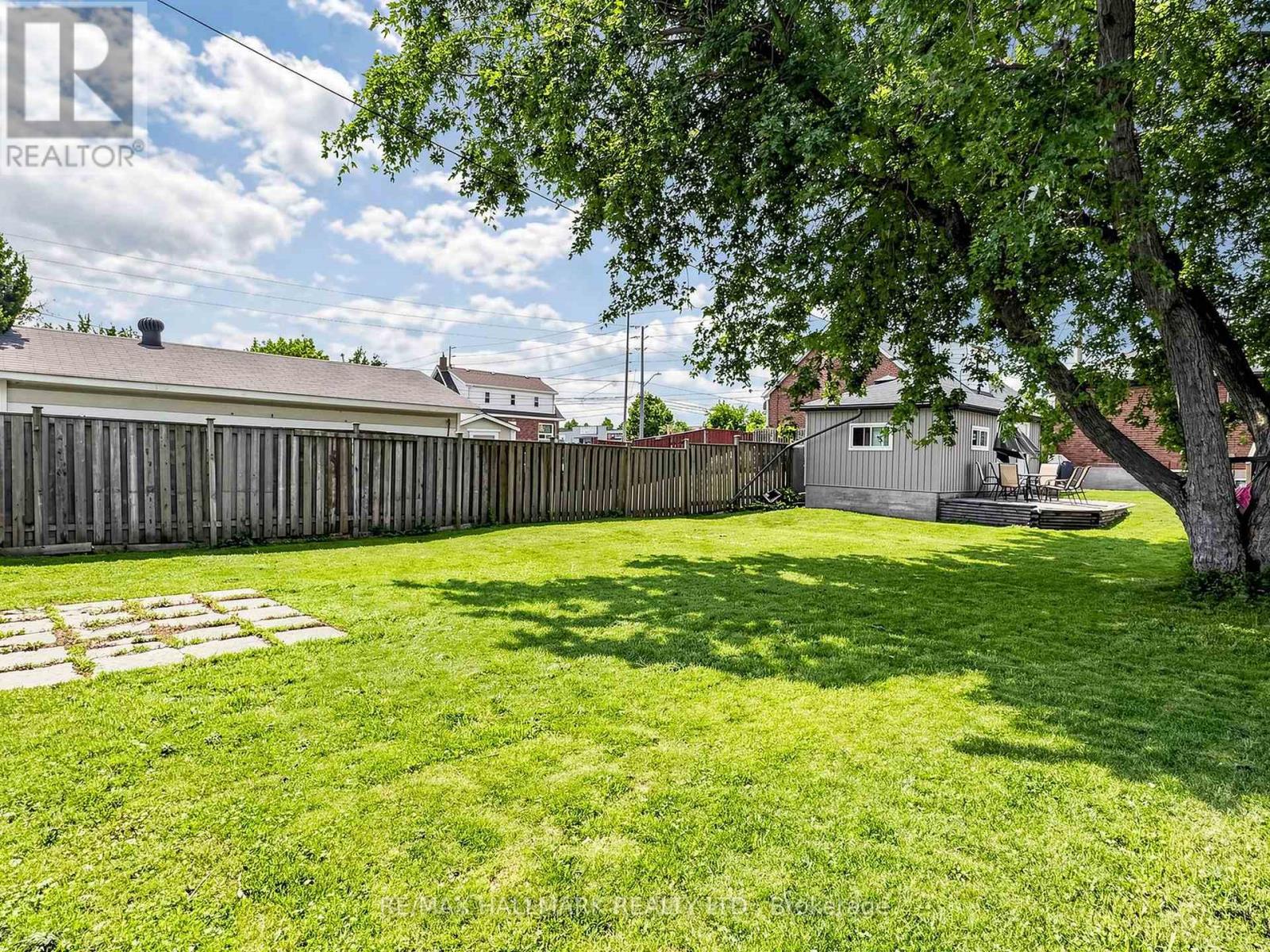 777 RITSON ROAD S - 29