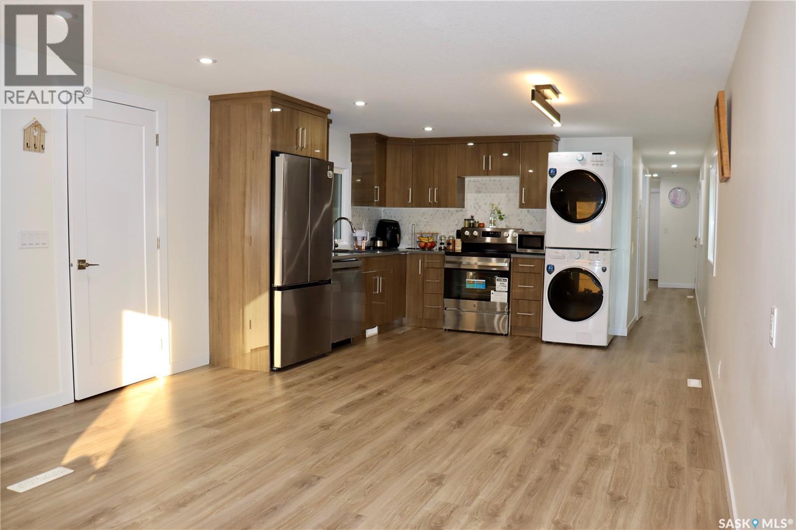 60 1035 Boychuk DRIVE - 5