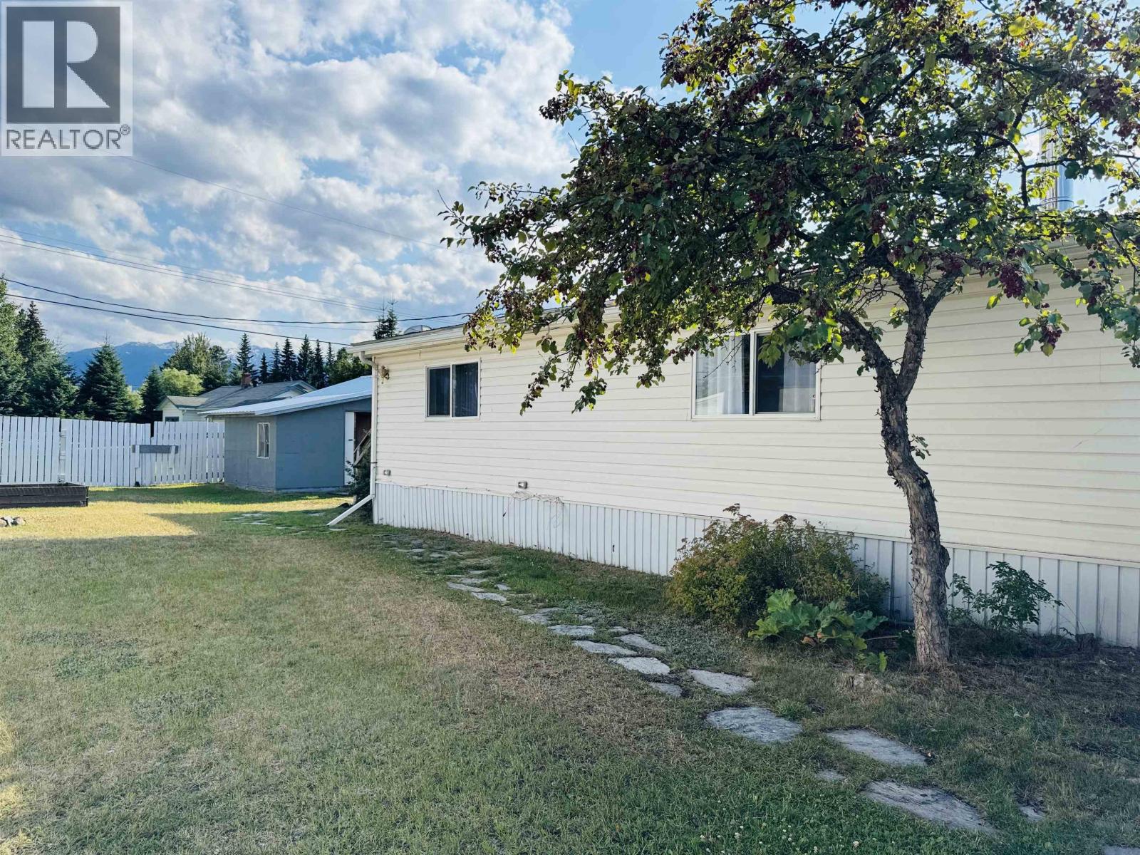 1155 4TH AVENUE - 26