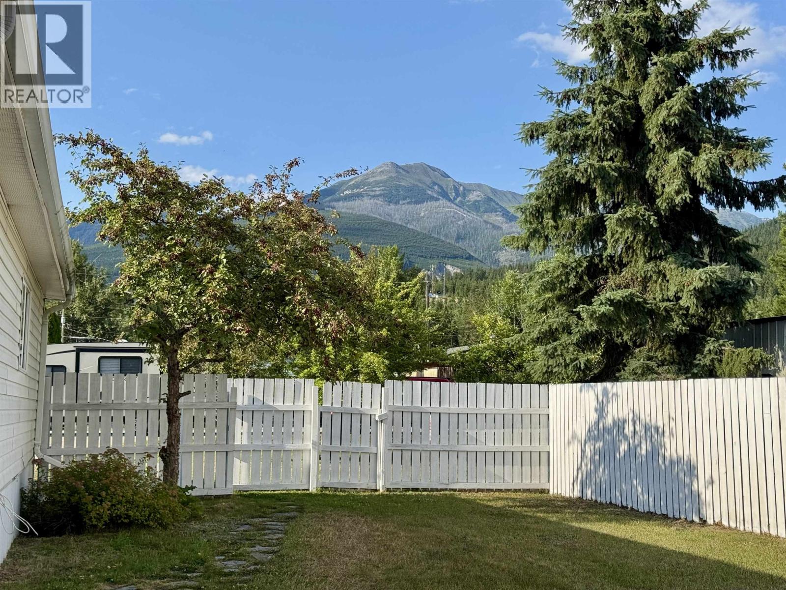 1155 4TH AVENUE - Image 29