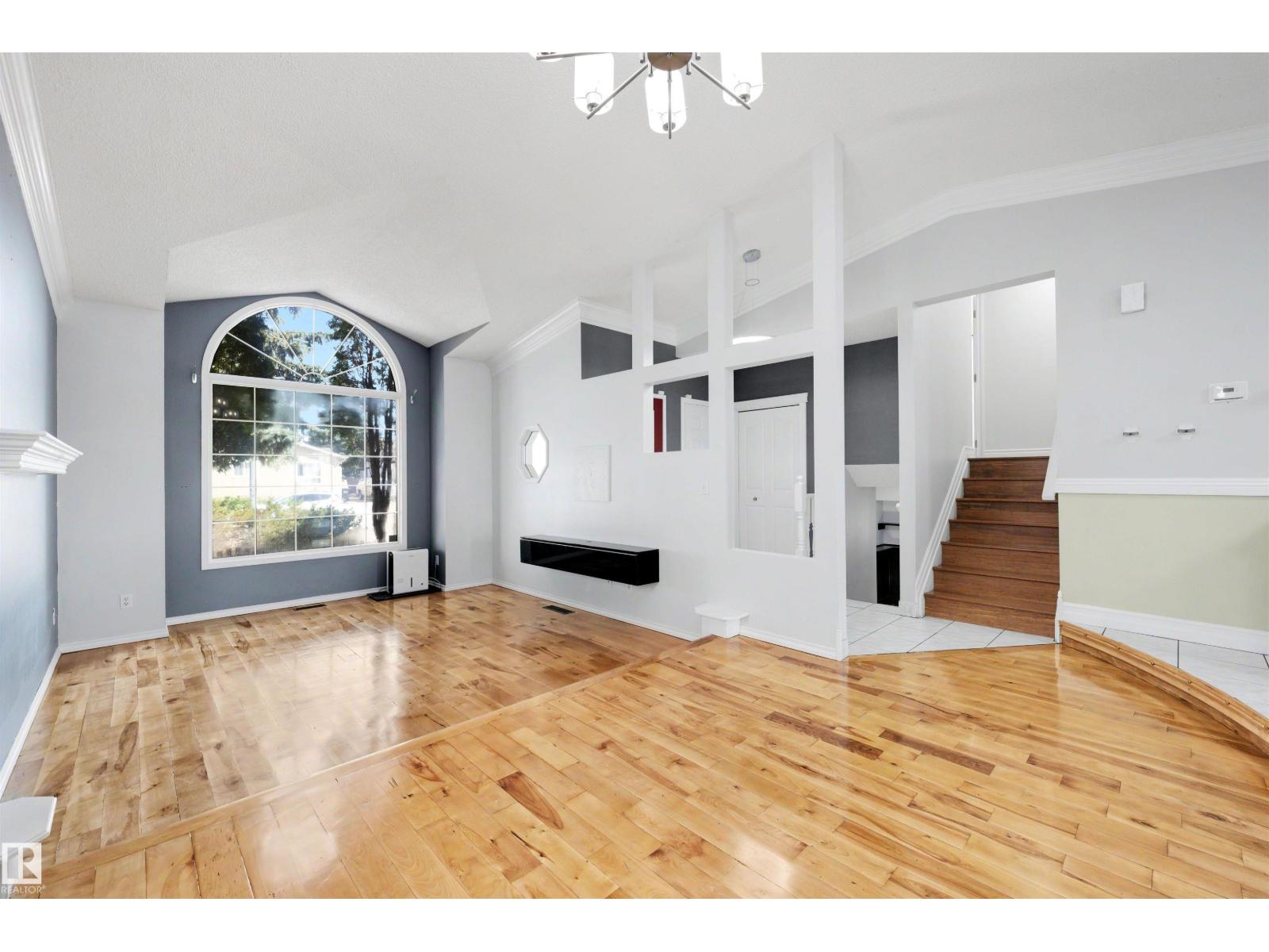 4639 10 AV NW - Image 11