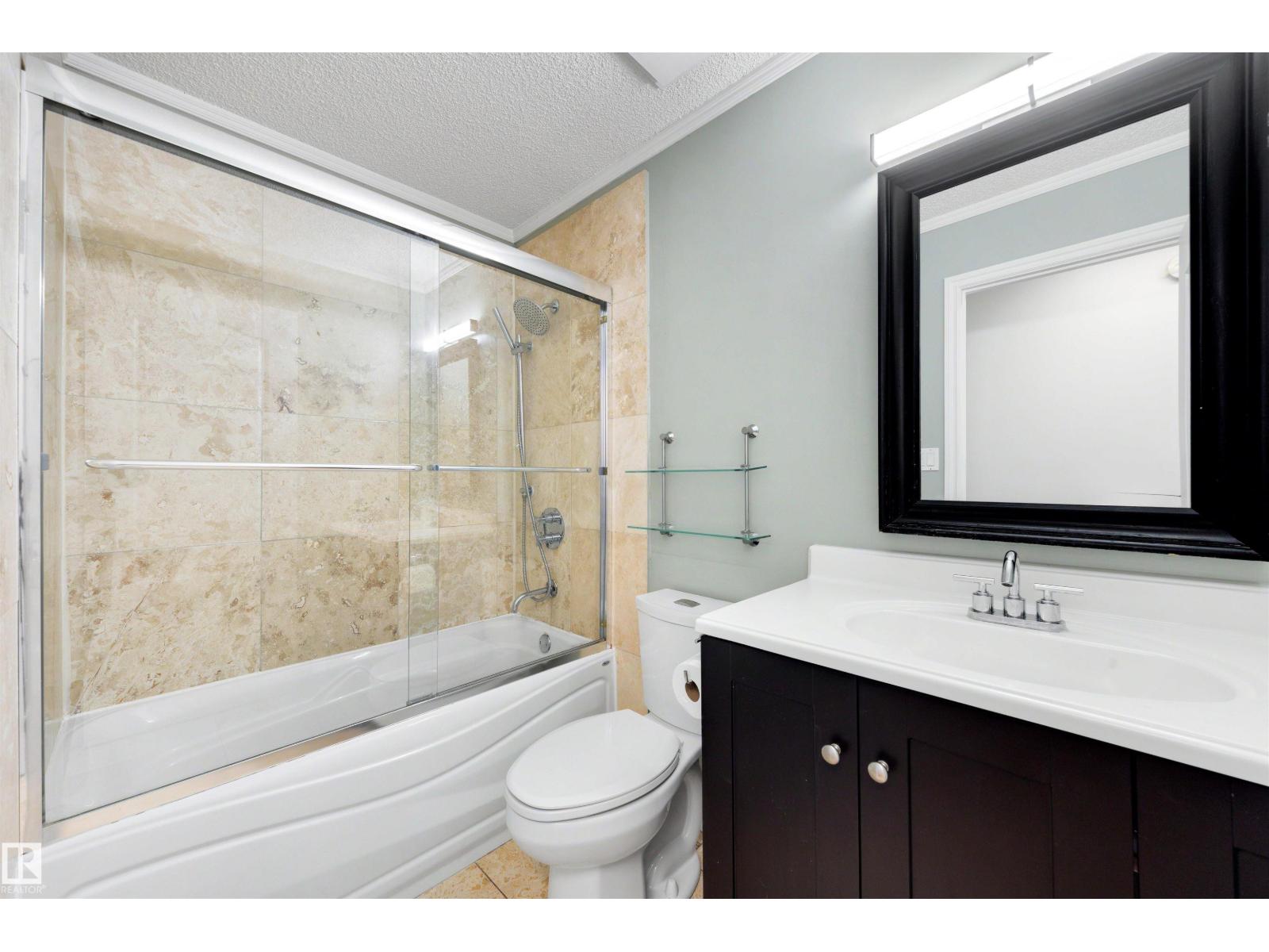 4639 10 AV NW - 16