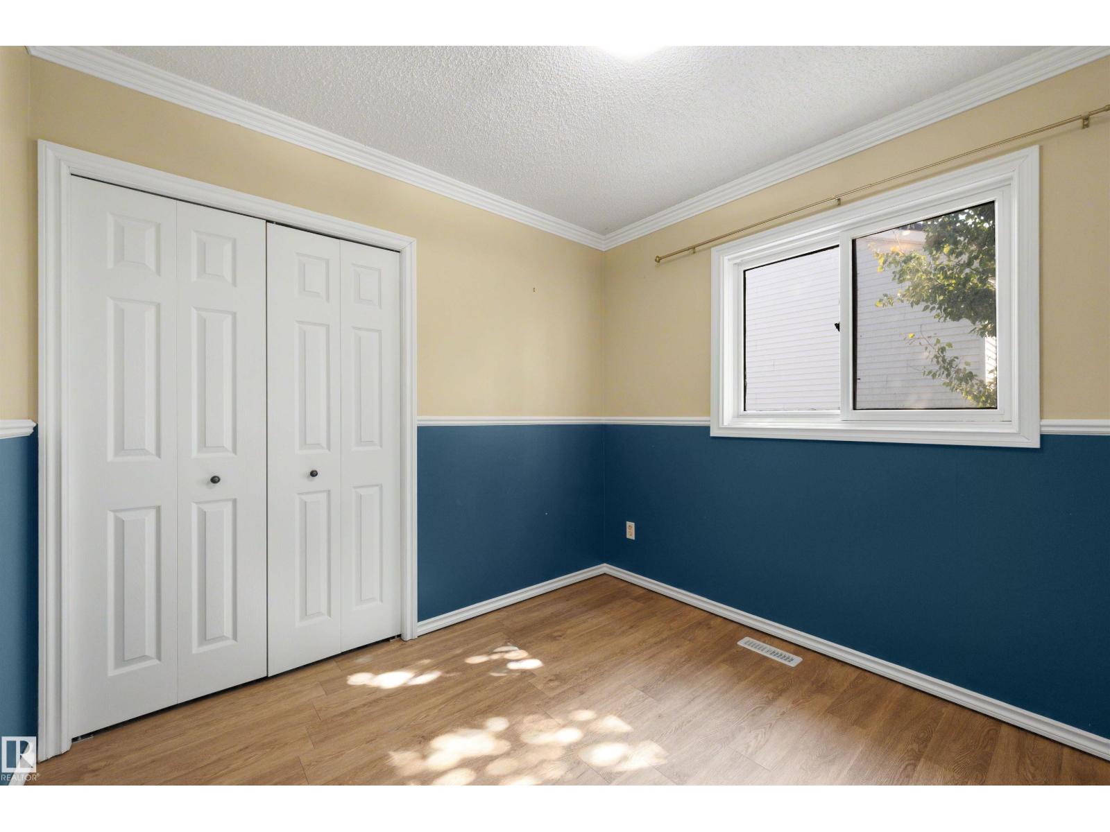 4639 10 AV NW - 20