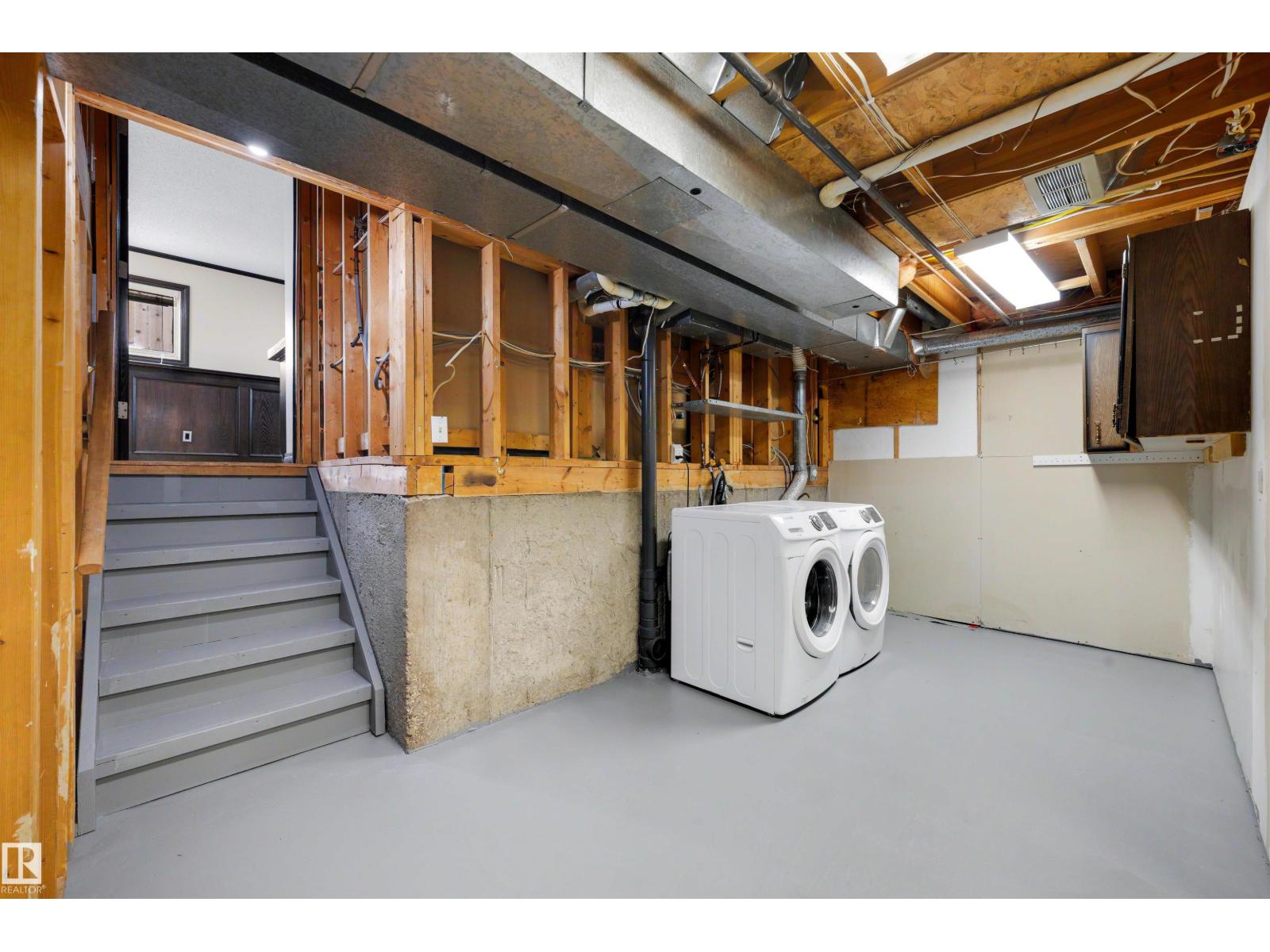 4639 10 AV NW - 26