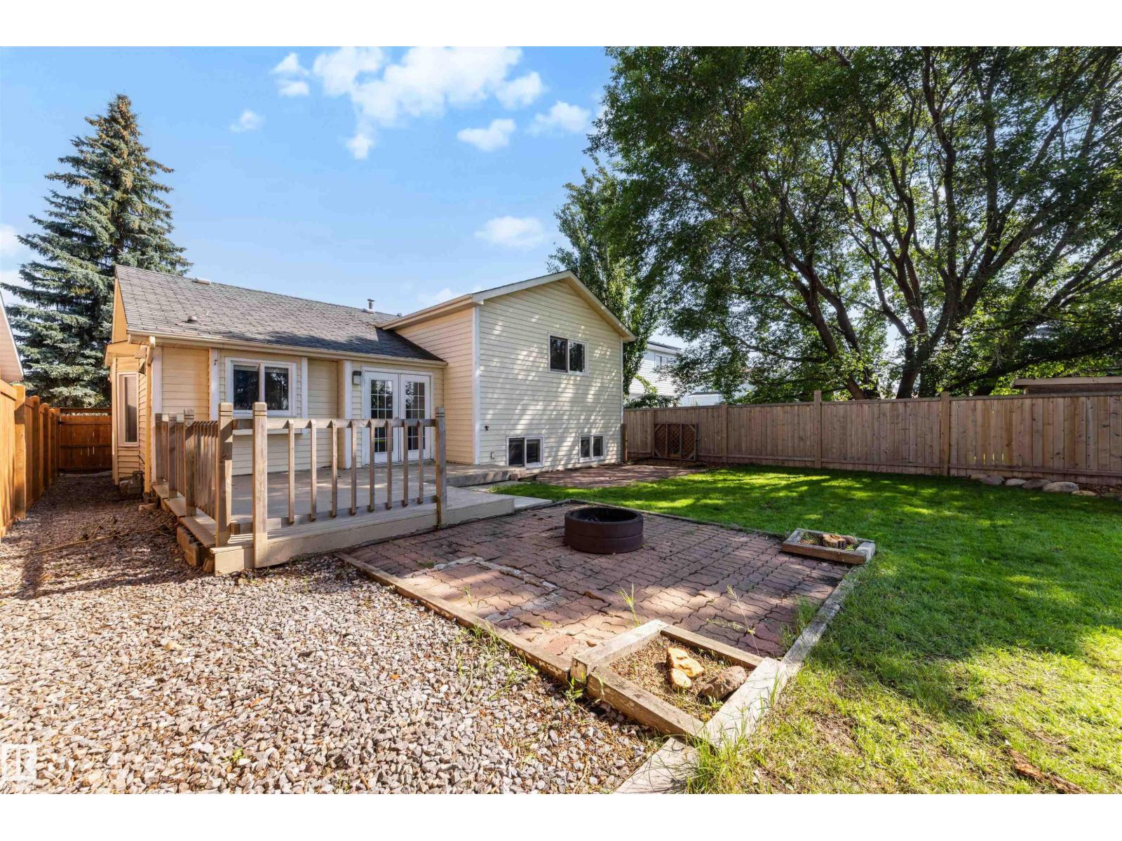 4639 10 AV NW - 30