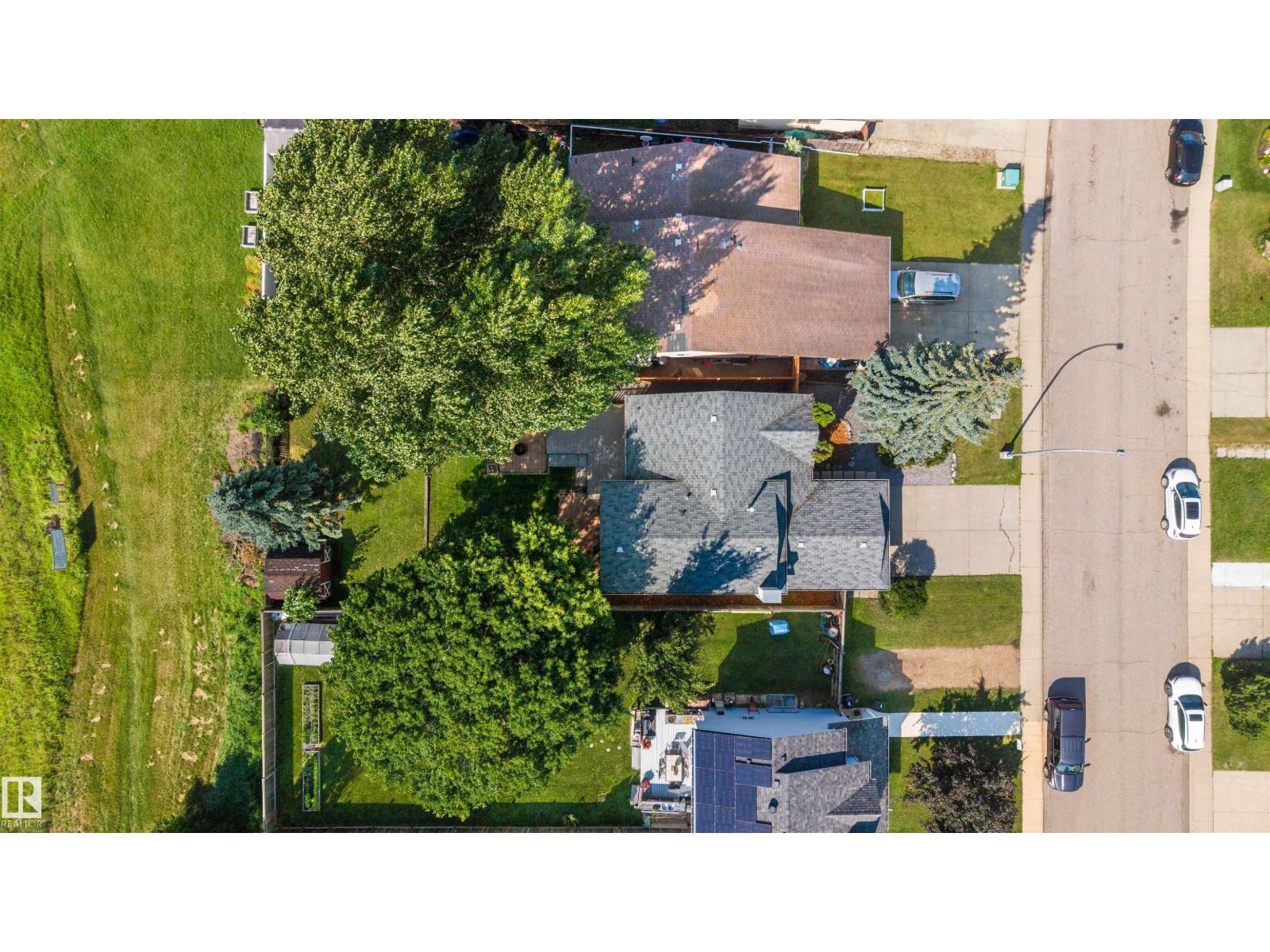 4639 10 AV NW - 31