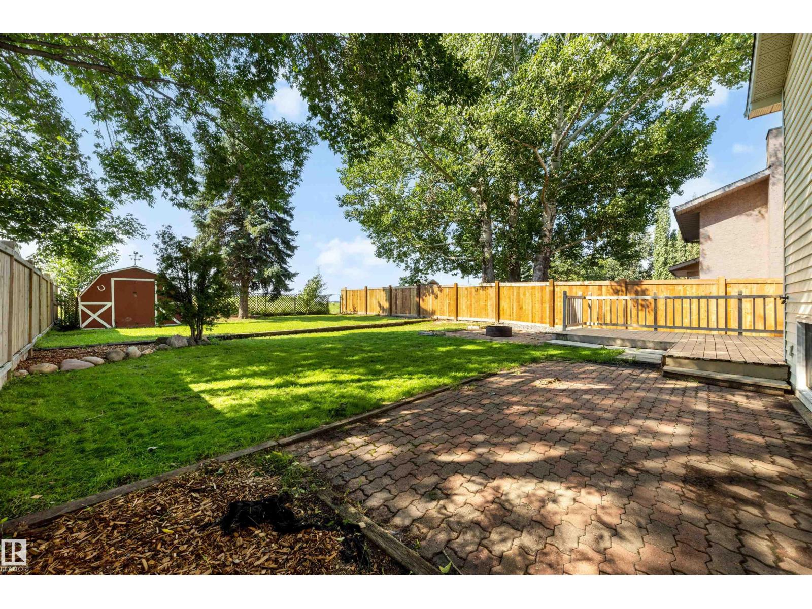 4639 10 AV NW - 33