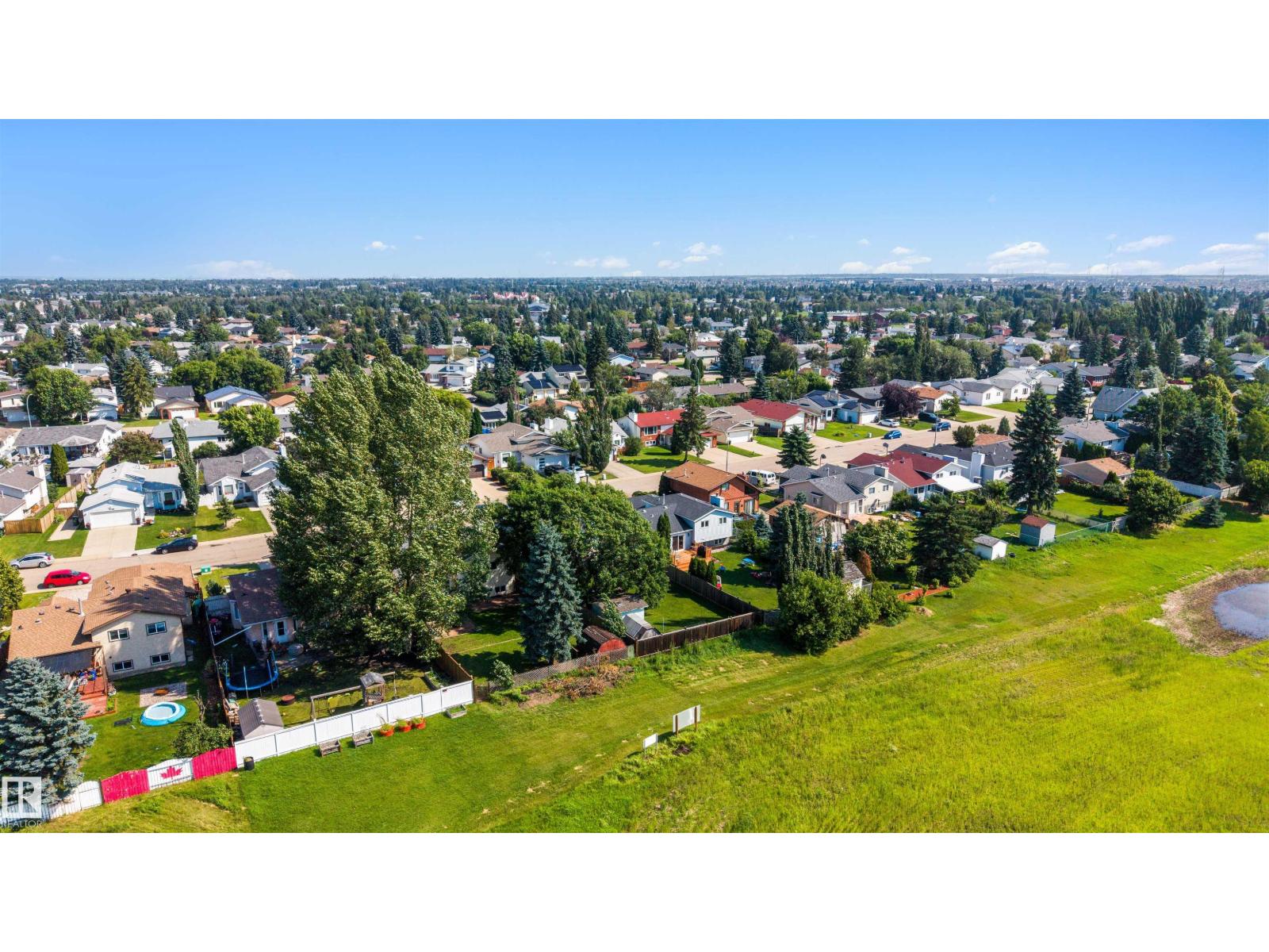 4639 10 AV NW - Image 34